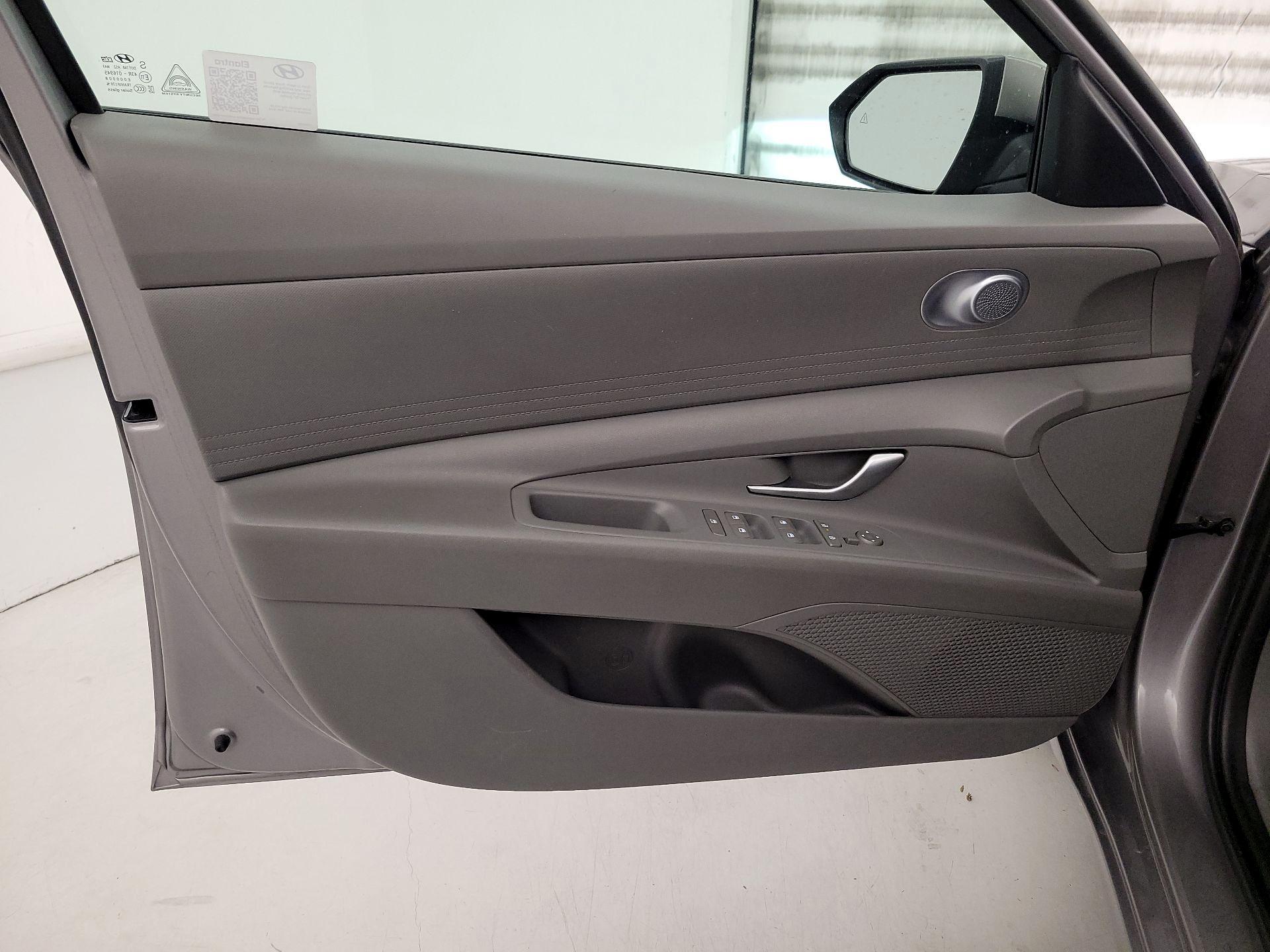 Thumbnail: 2024 Hyundai Elantra - 12