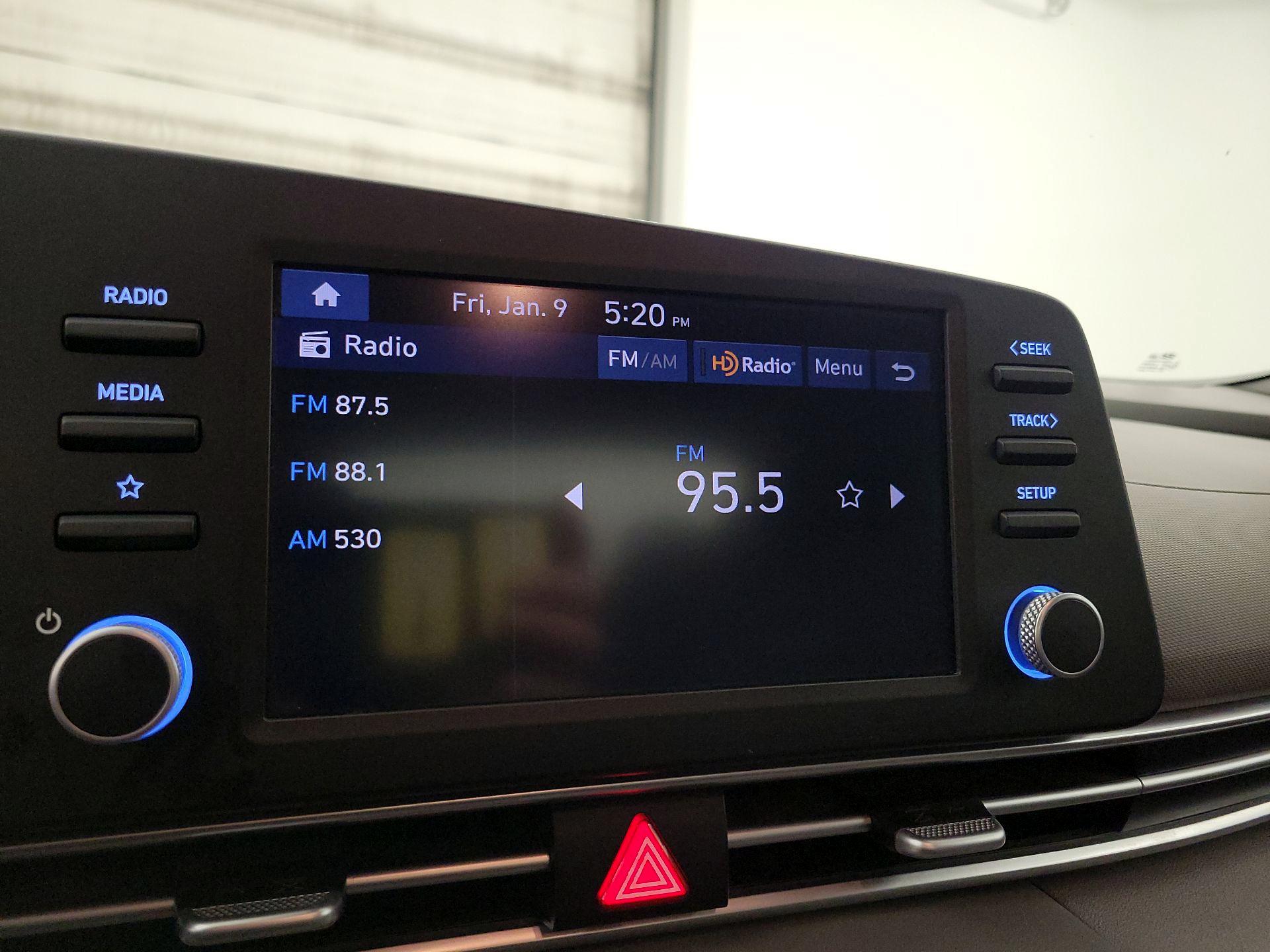 Thumbnail: 2024 Hyundai Elantra - 15