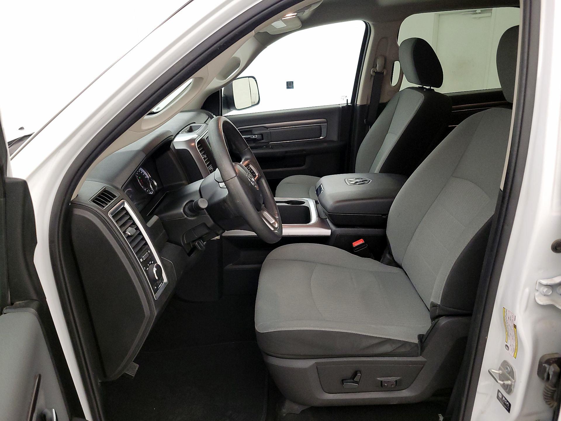 Thumbnail: 2023 RAM 1500 Classic - 11