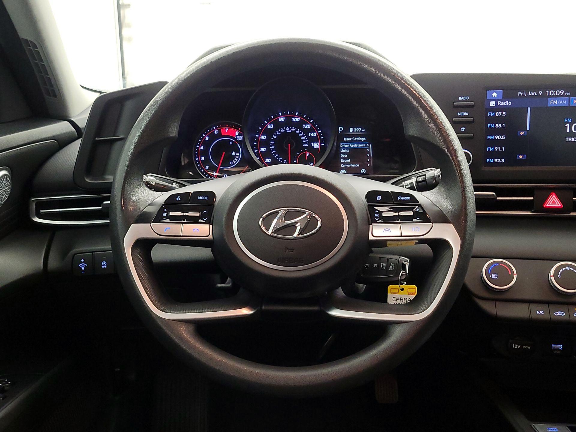 Thumbnail: 2023 Hyundai Elantra - 10