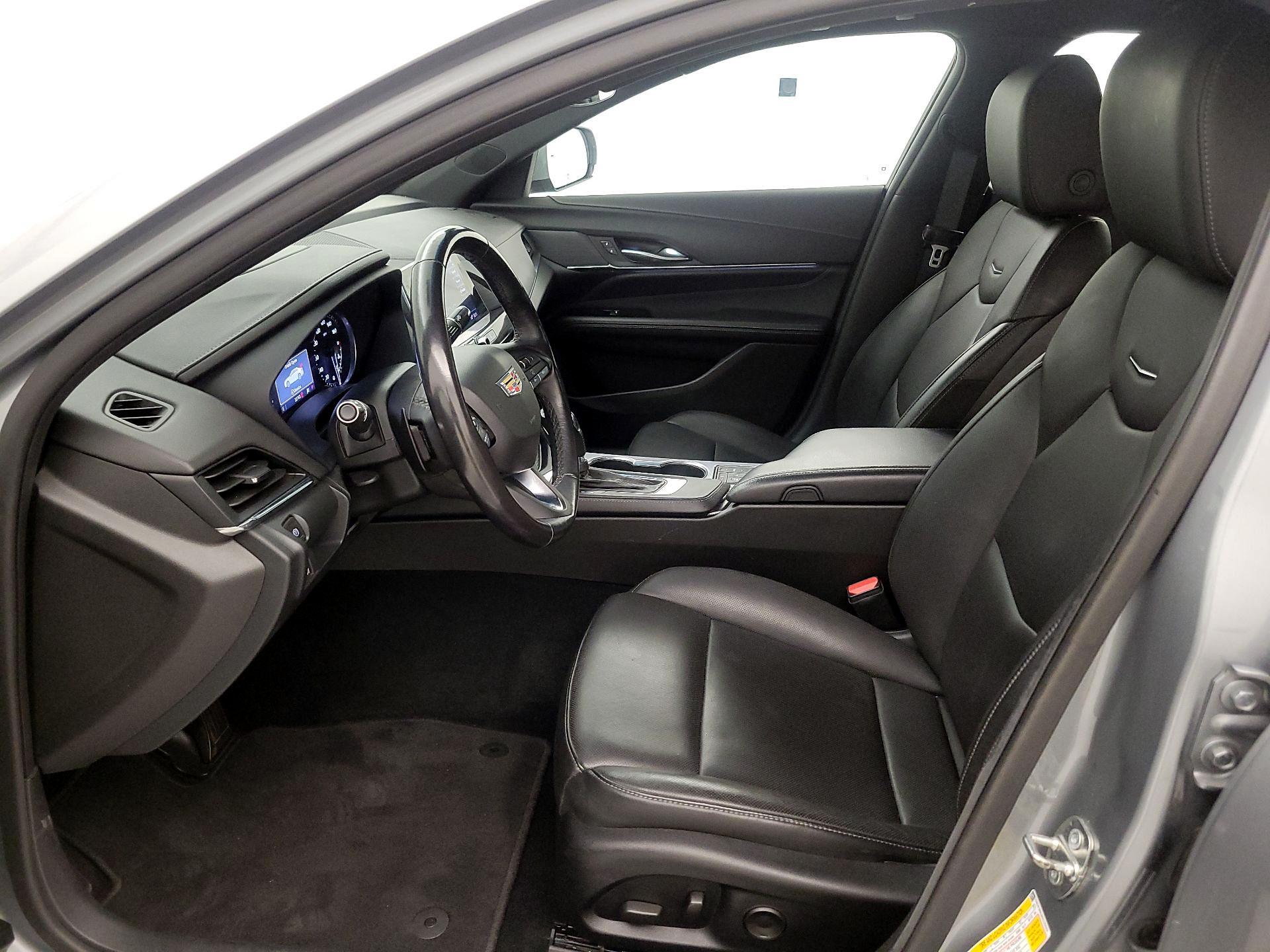 Thumbnail: 2024 Cadillac CT4 - 11