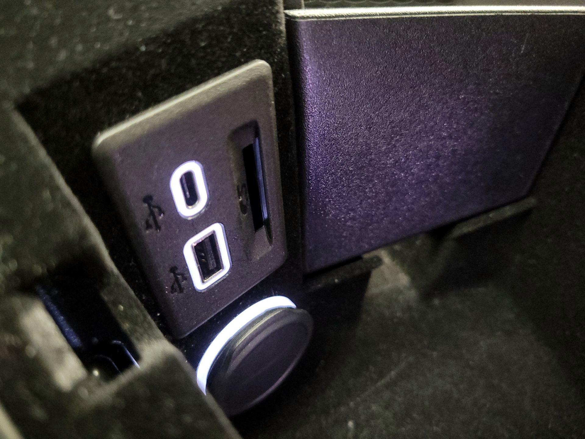 Thumbnail: 2024 Cadillac CT4 - 18