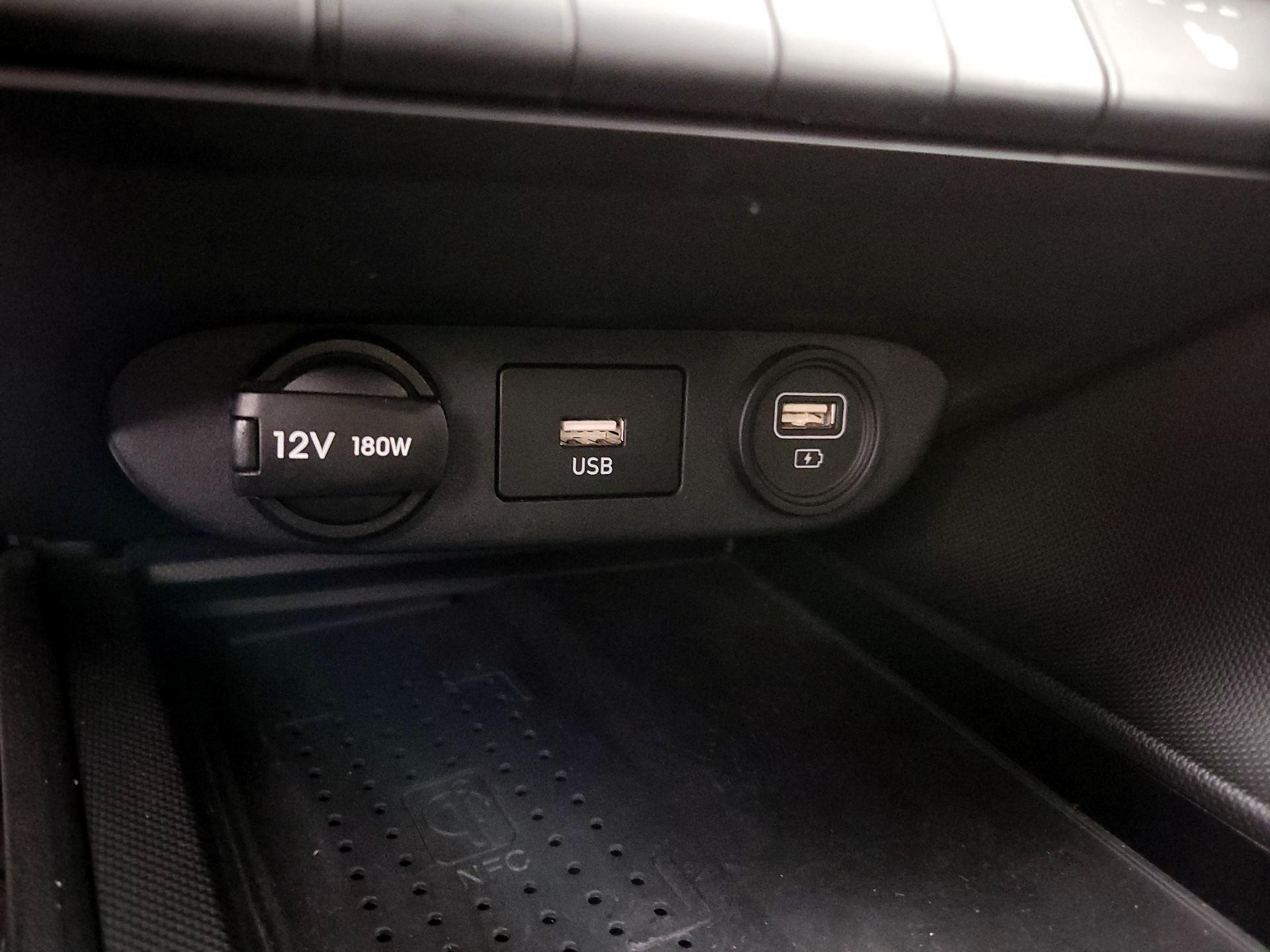 Thumbnail: 2023 Hyundai Elantra - 18