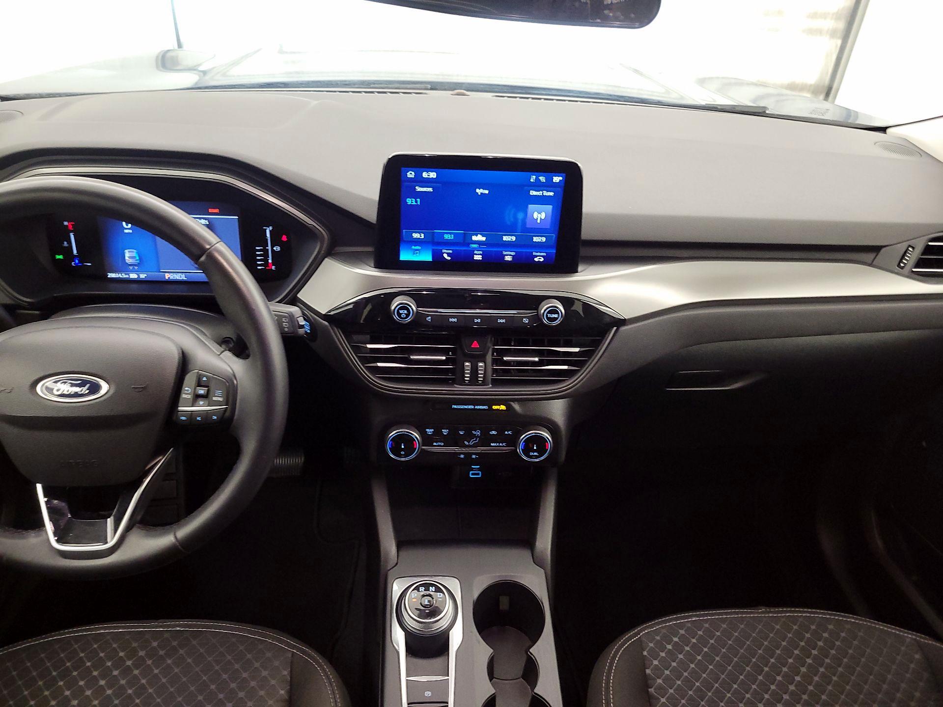 Thumbnail: 2023 Ford Escape - 9