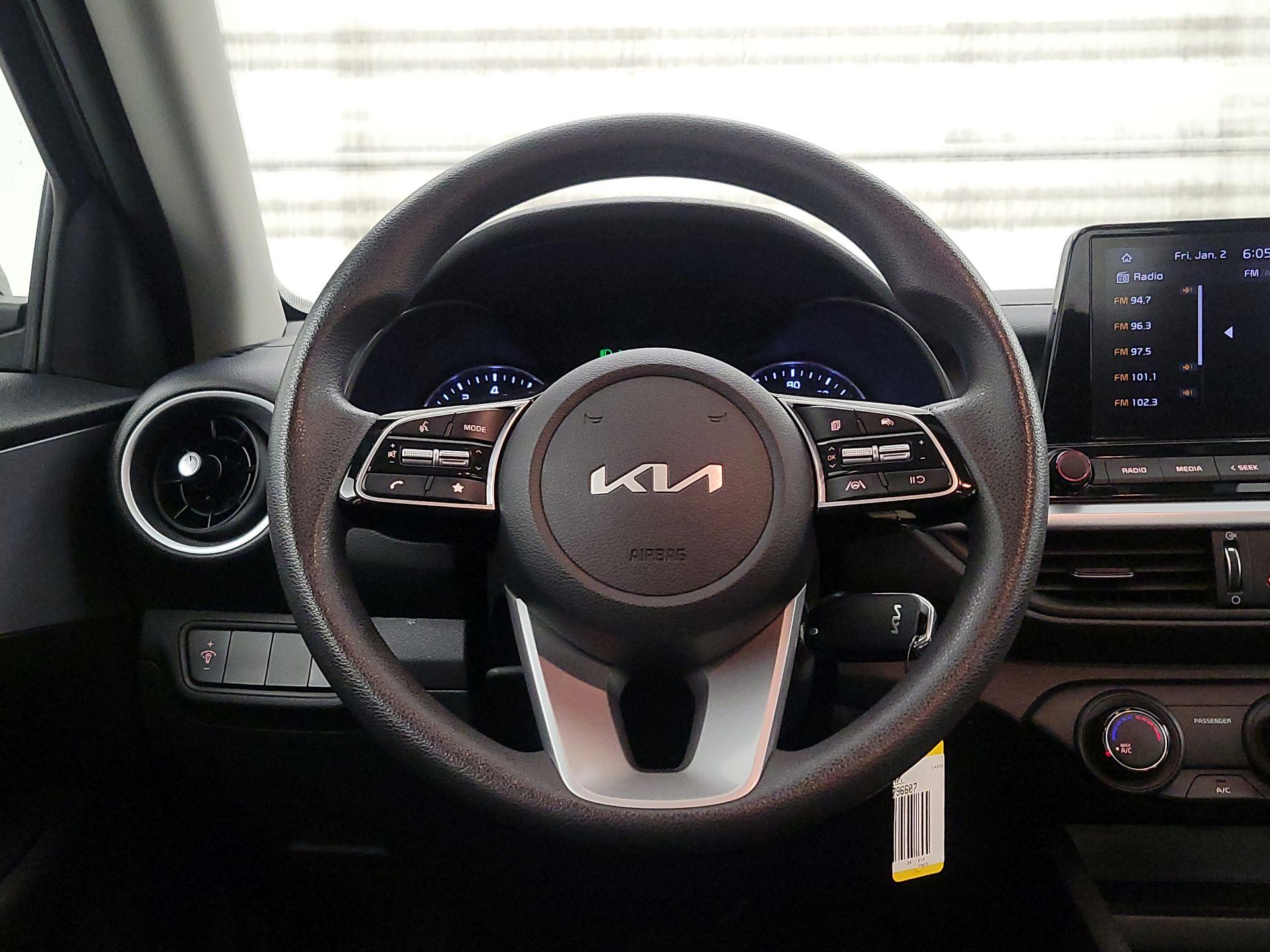Thumbnail: 2024 Kia Forte - 10