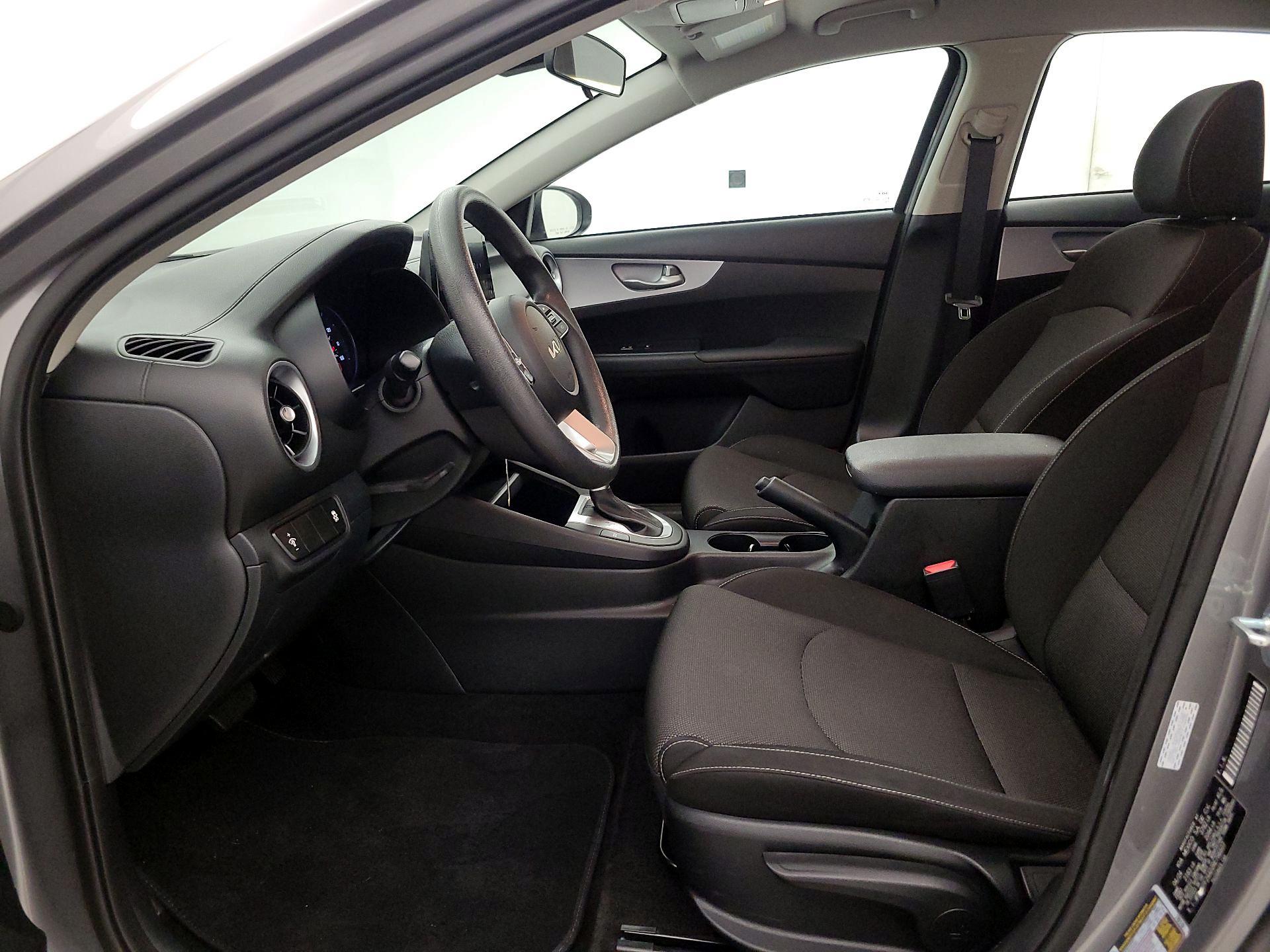 Thumbnail: 2024 Kia Forte - 11