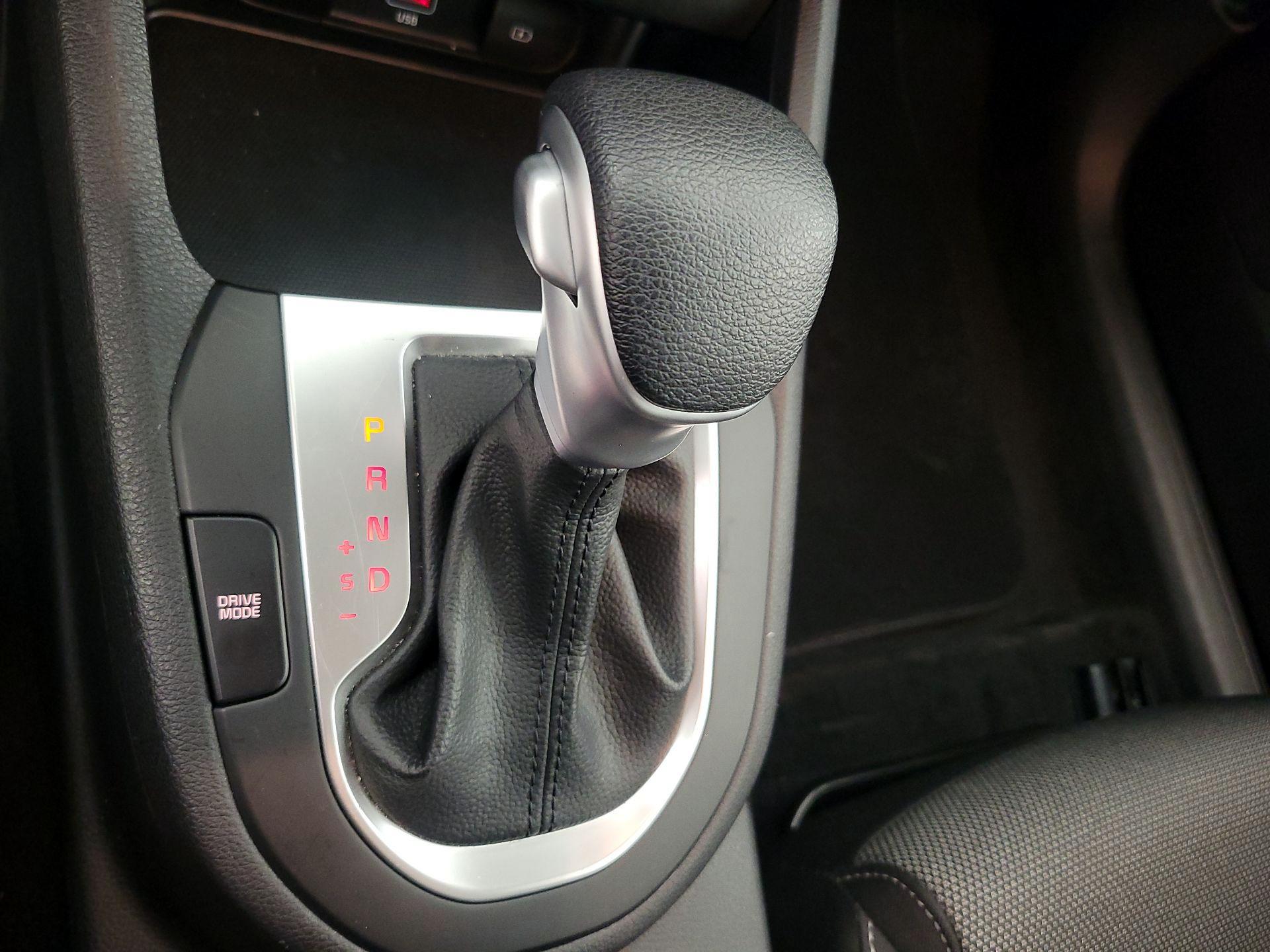 Thumbnail: 2024 Kia Forte - 17