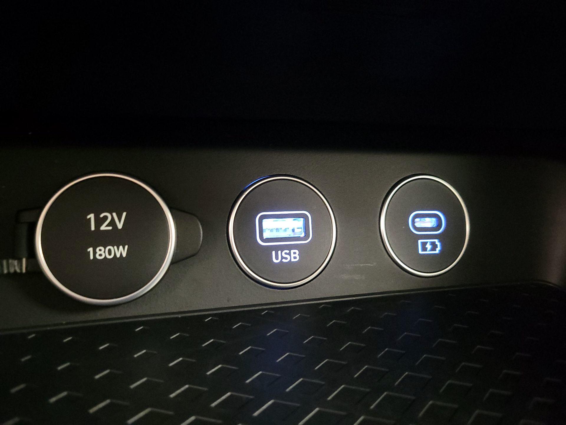 Thumbnail: 2025 Genesis G70 - 19