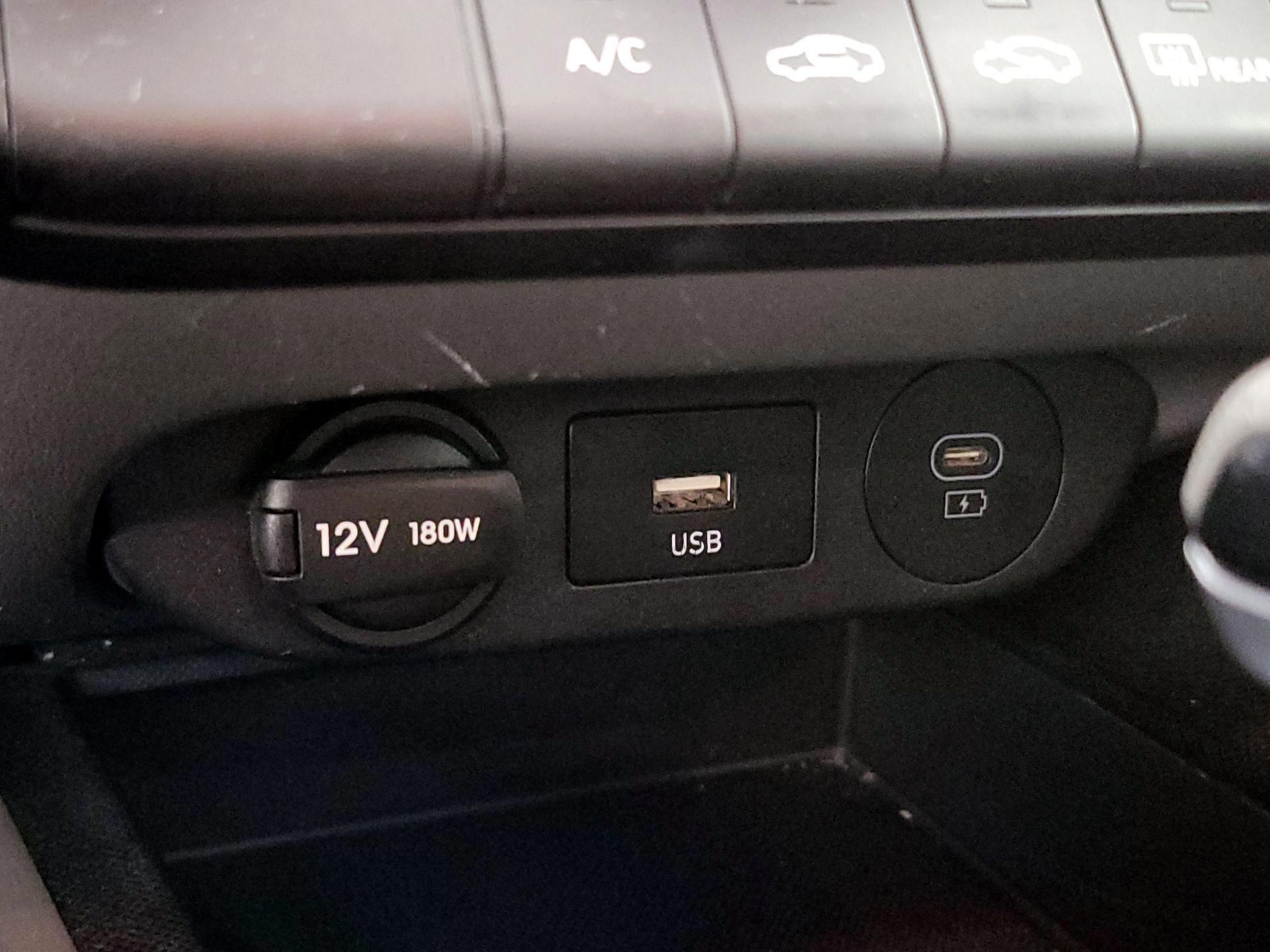 Thumbnail: 2024 Hyundai Elantra - 18