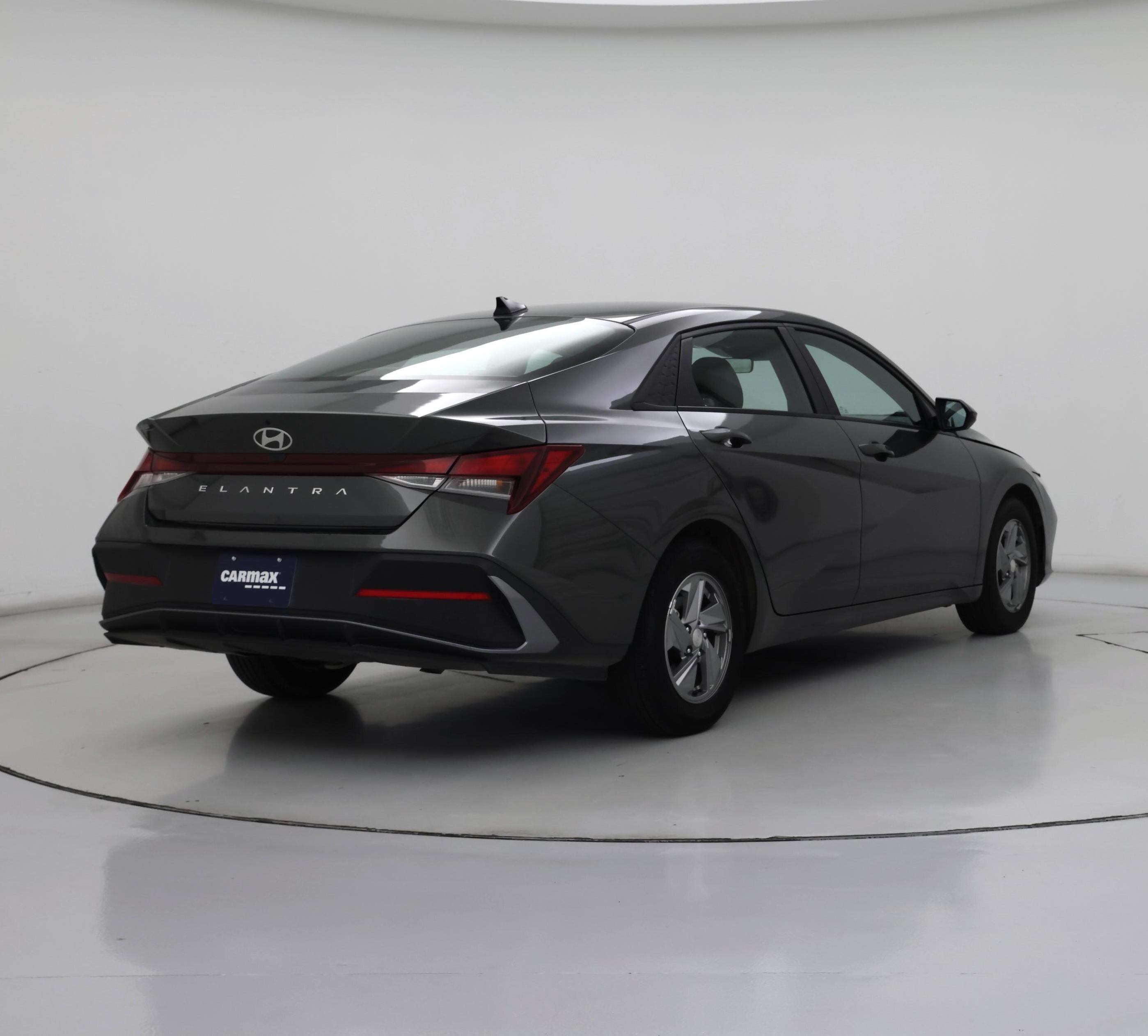 Thumbnail: 2024 Hyundai Elantra - 8
