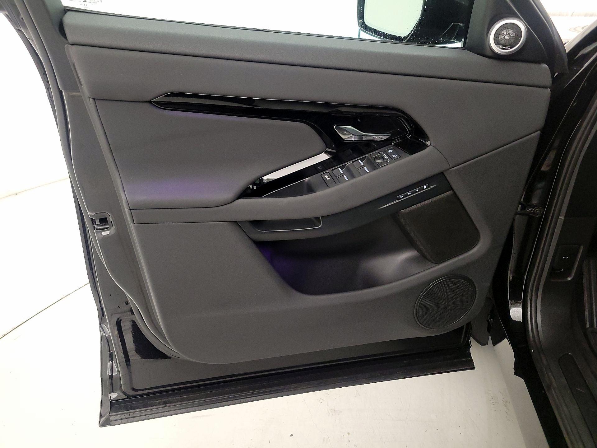 Thumbnail: 2024 Land Rover Range Rover Evoque - 12