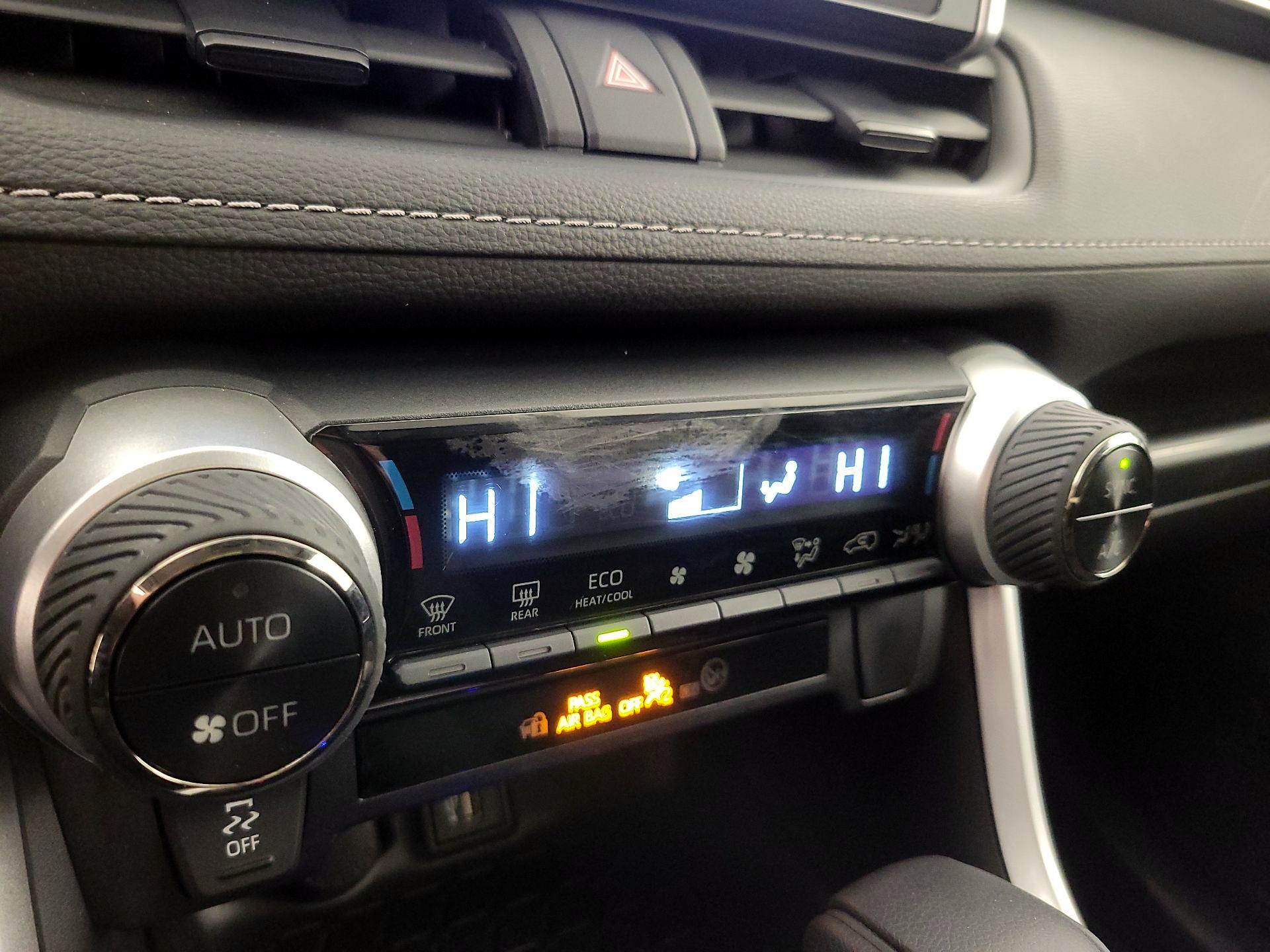 Thumbnail: 2024 Toyota RAV4 - 16