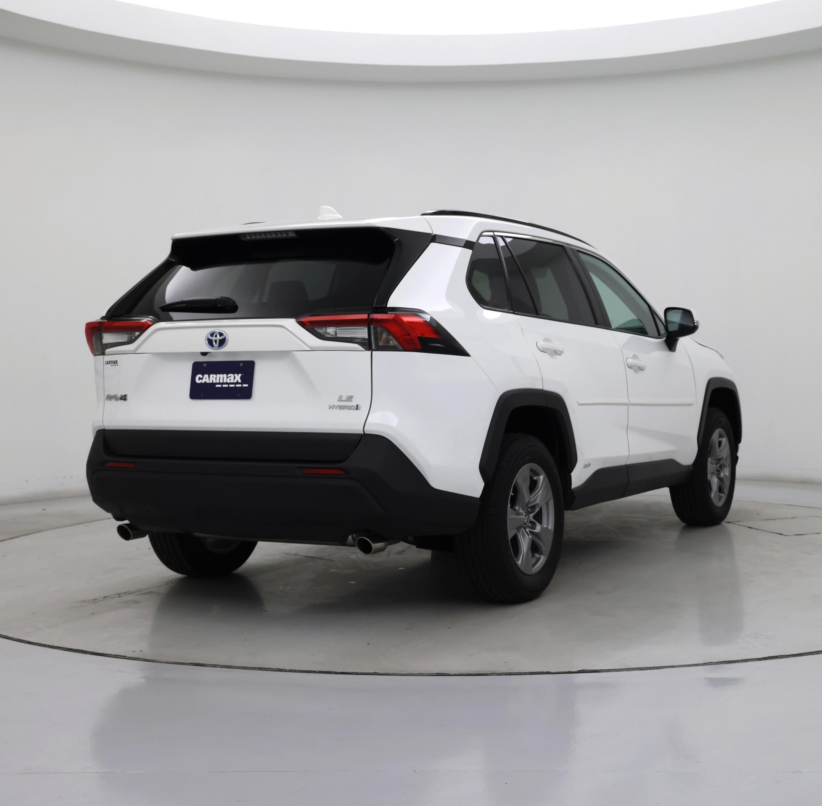 Thumbnail: 2024 Toyota RAV4 - 8