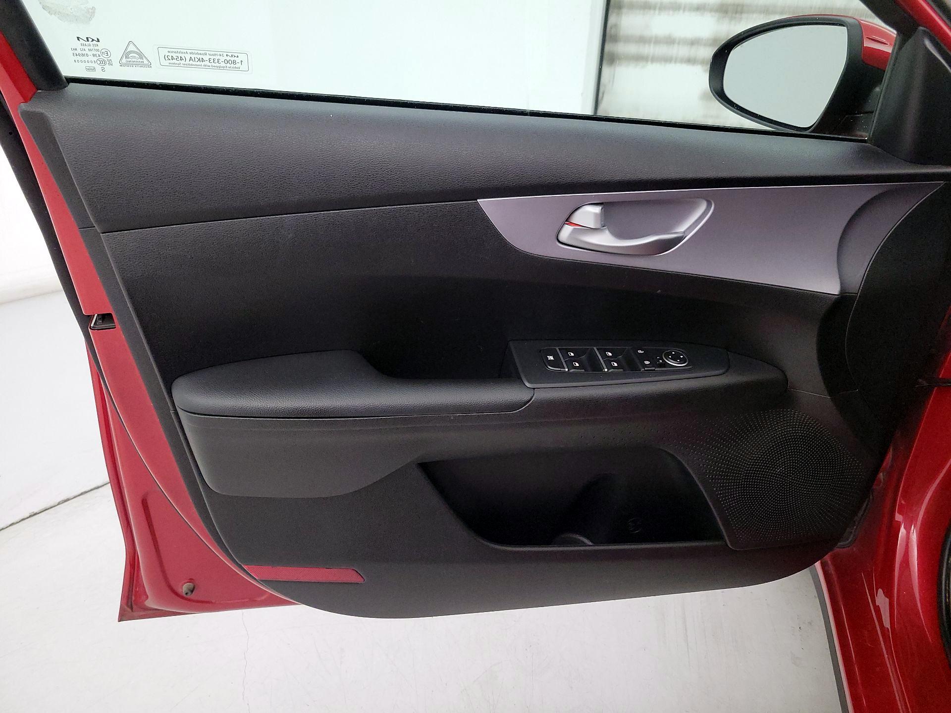 Thumbnail: 2024 Kia Forte - 12