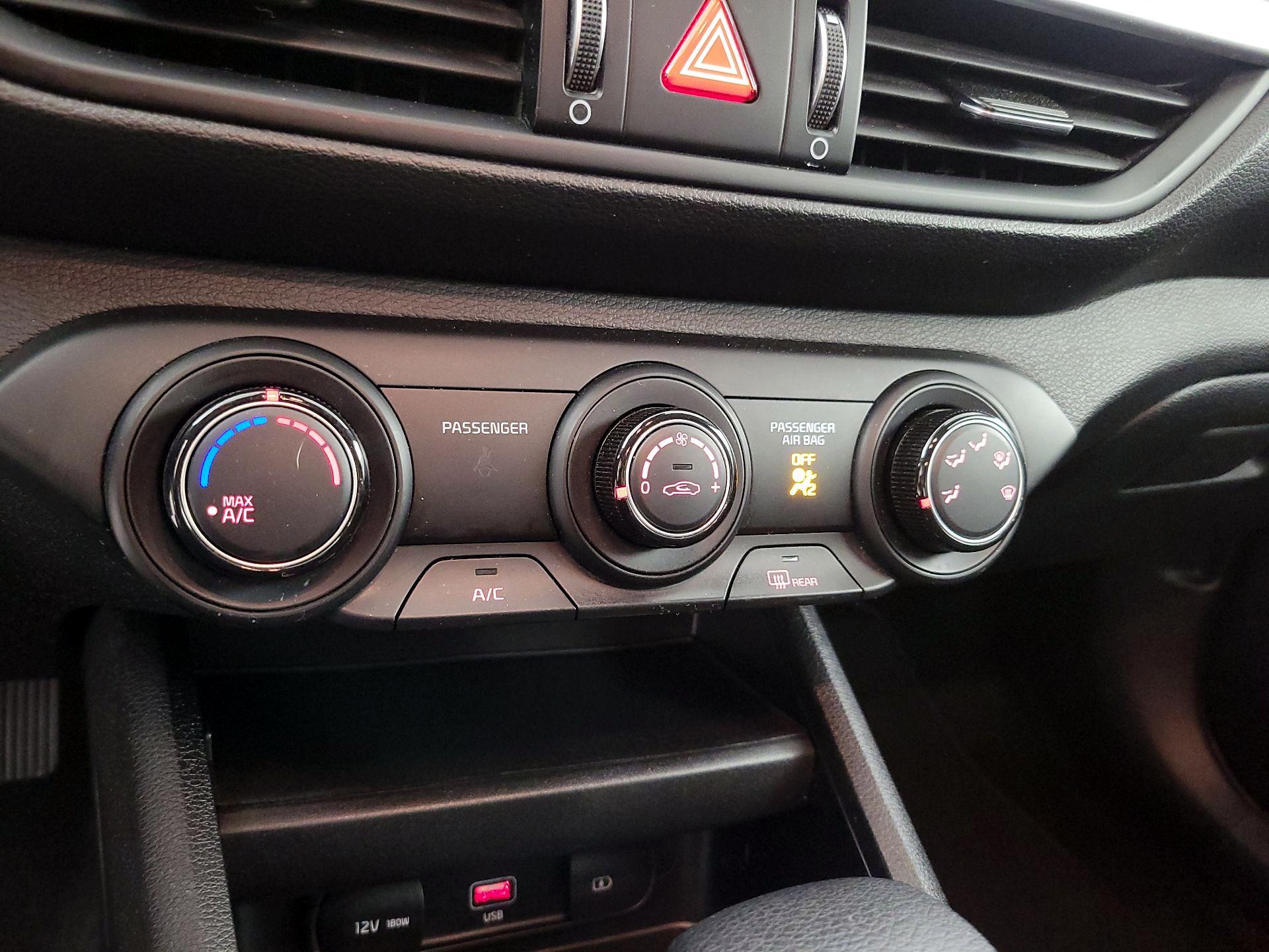 Thumbnail: 2024 Kia Forte - 16