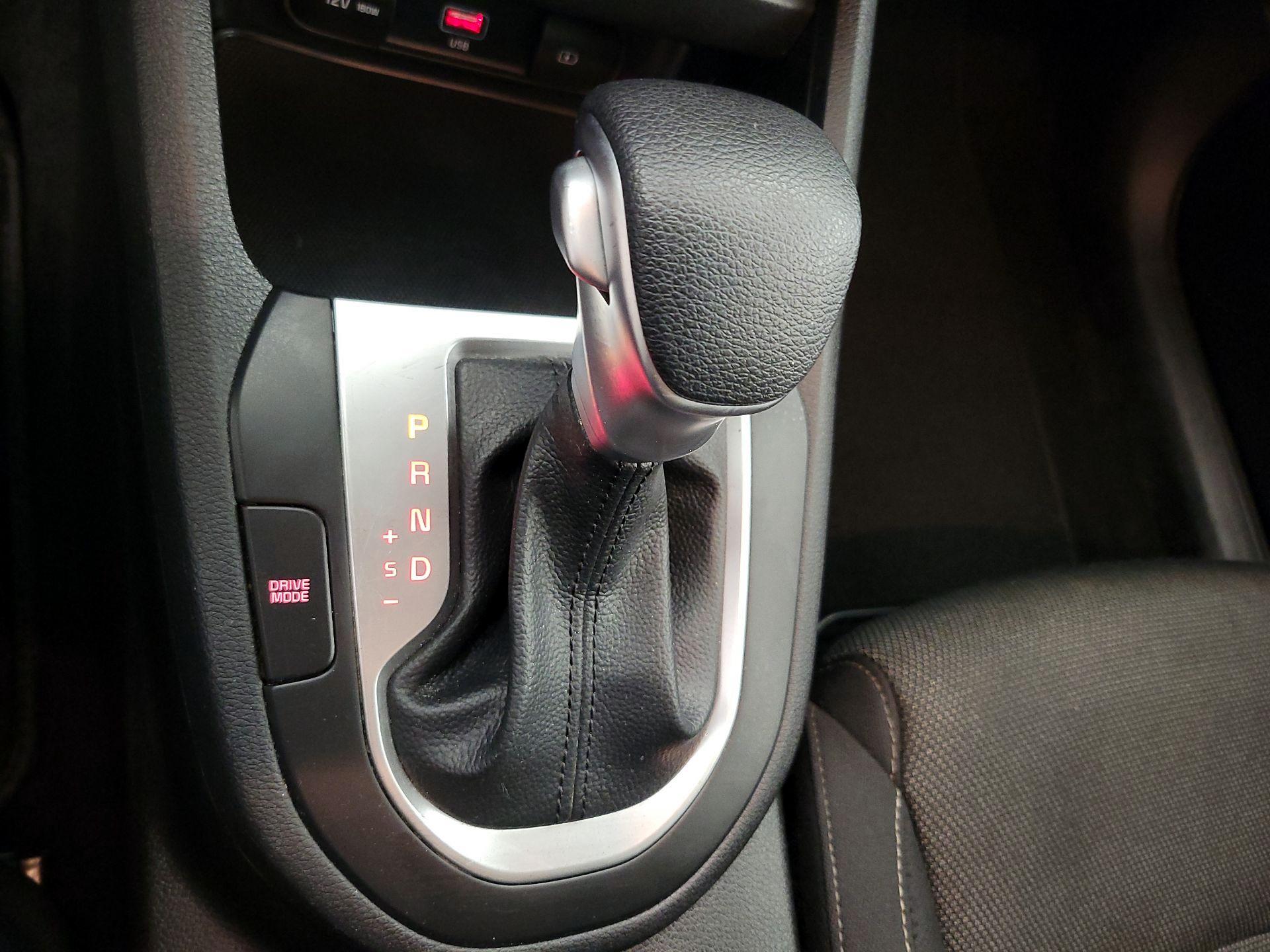 Thumbnail: 2024 Kia Forte - 17