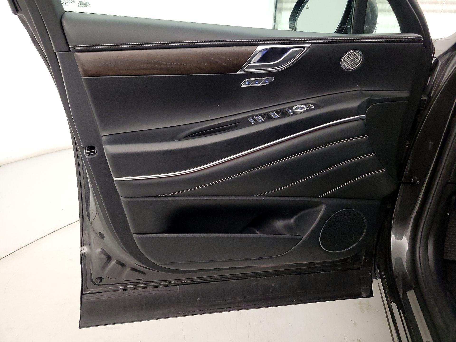 Thumbnail: 2024 Genesis GV80 - 12