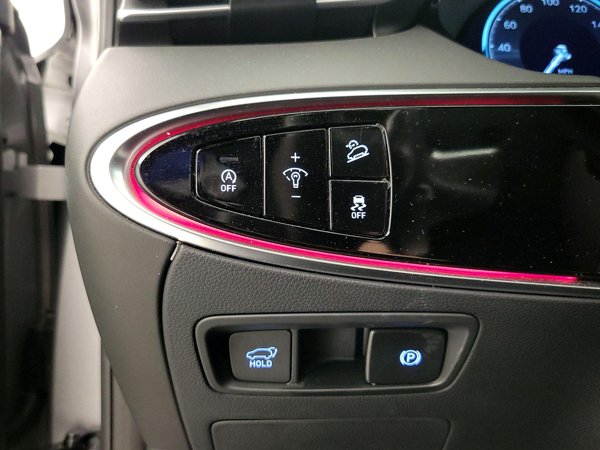 Thumbnail: 2025 Genesis GV70 - 13