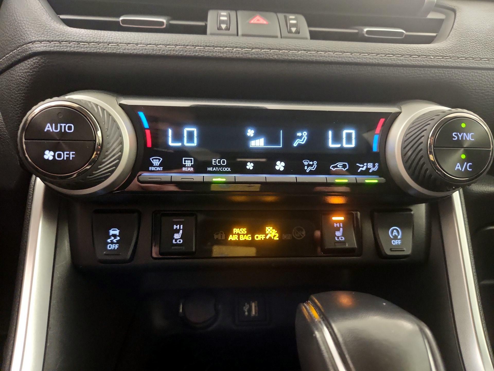 Thumbnail: 2024 Toyota RAV4 - 16