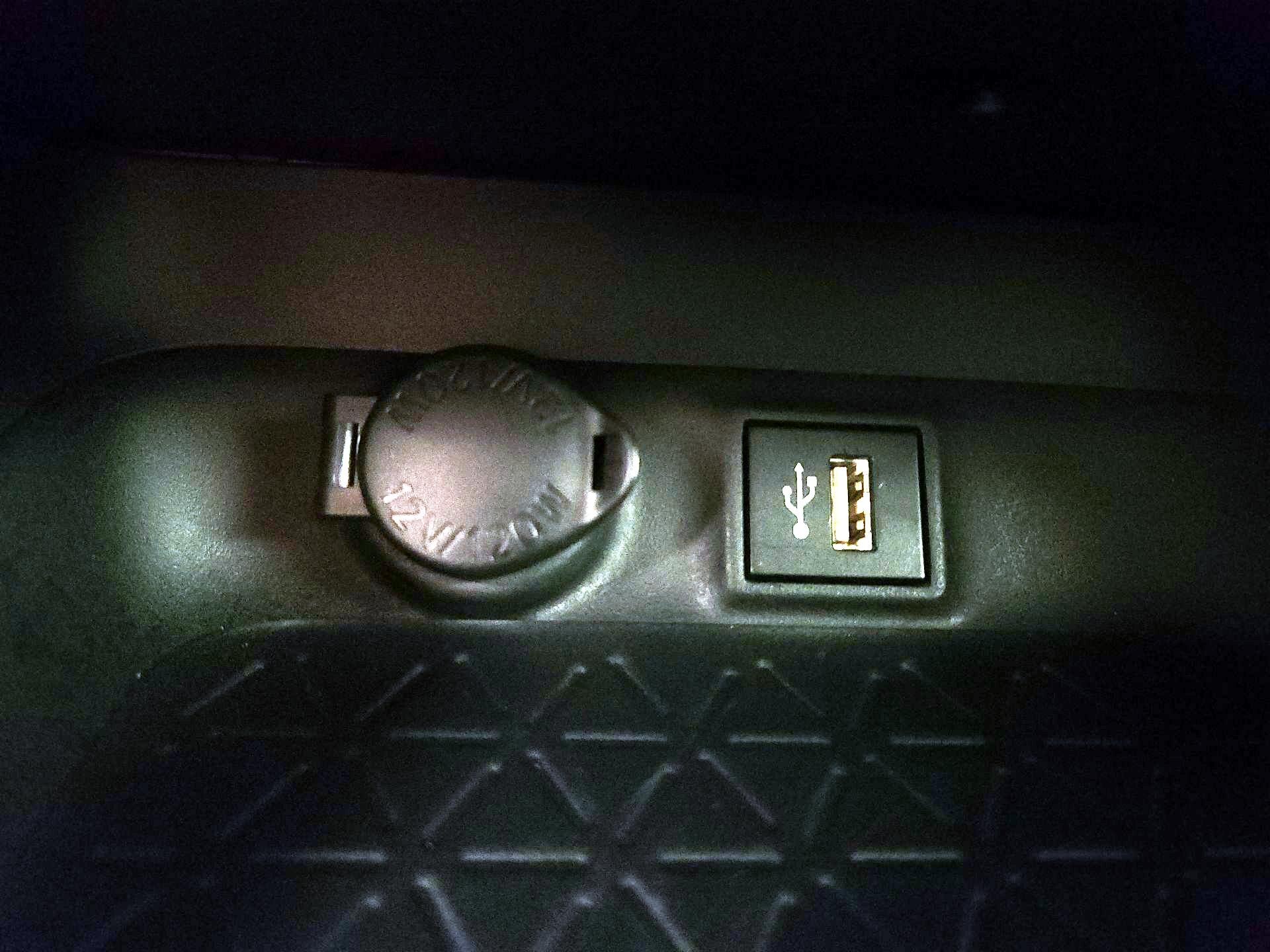 Thumbnail: 2024 Toyota RAV4 - 18