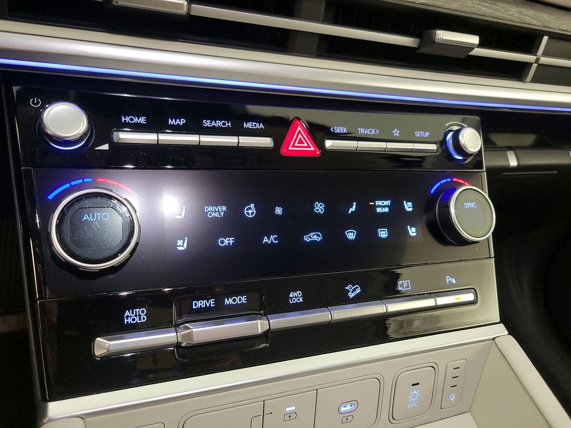 Thumbnail: 2024 Hyundai Santa Fe - 17