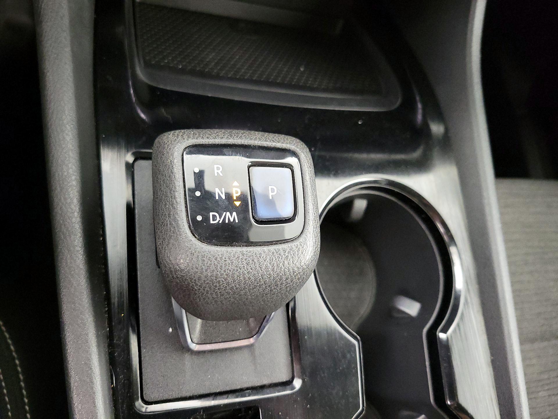 Thumbnail: 2022 Nissan Rogue - 17