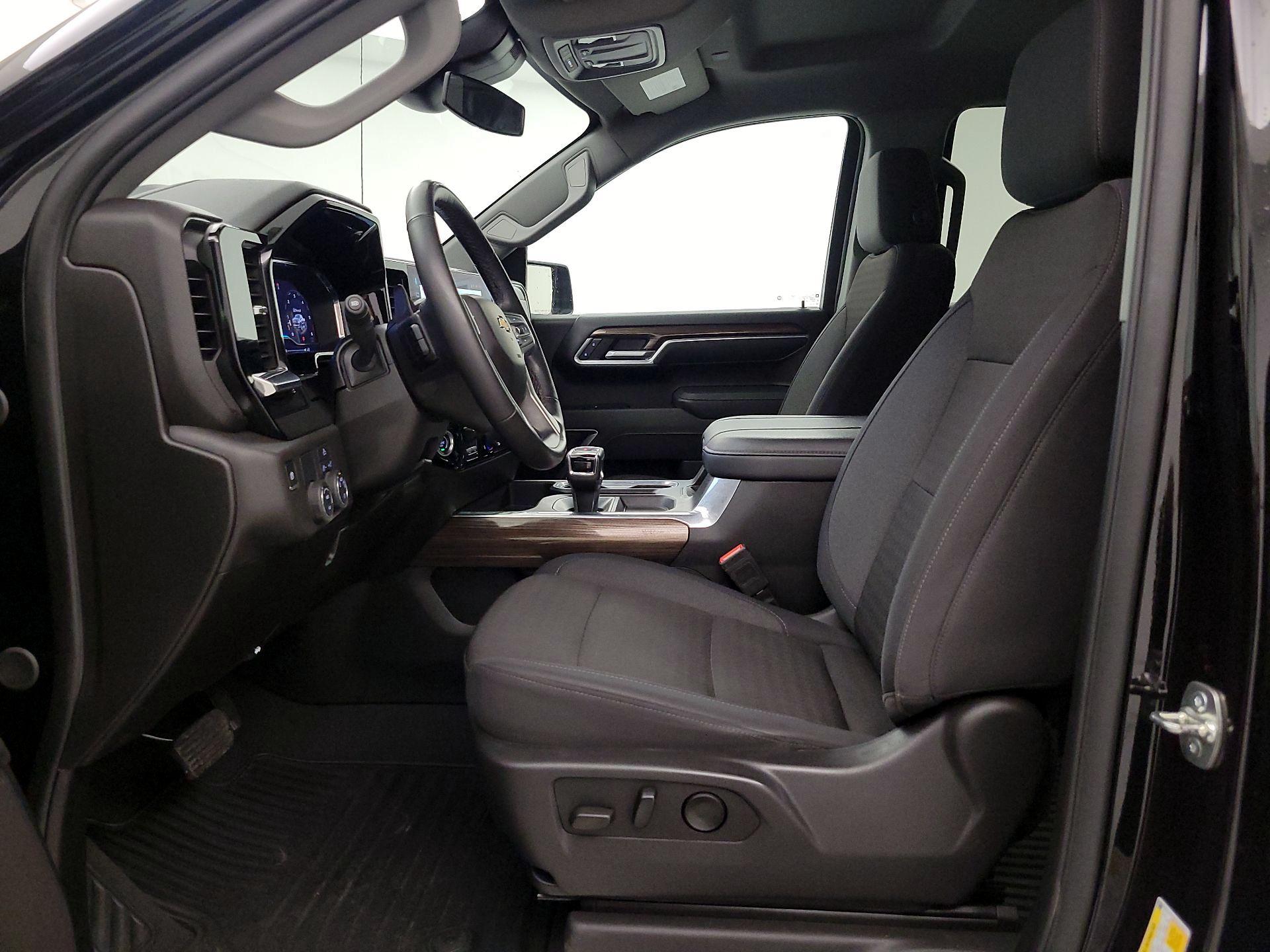 Thumbnail: 2025 Chevrolet Silverado 1500 - 11