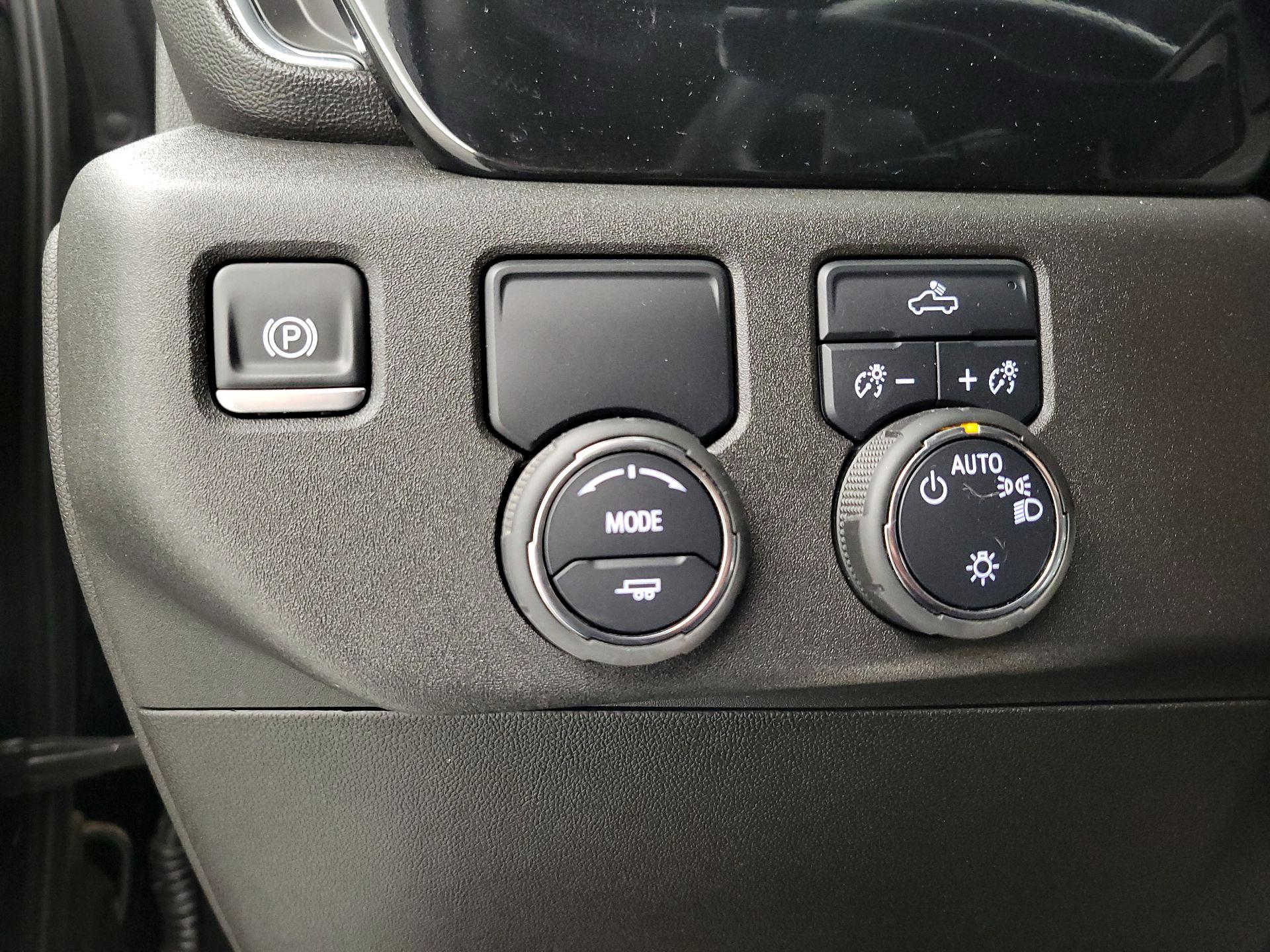 Thumbnail: 2025 Chevrolet Silverado 1500 - 13