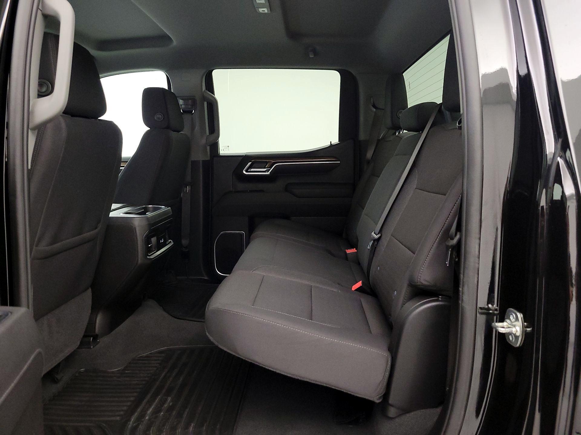 Thumbnail: 2025 Chevrolet Silverado 1500 - 20