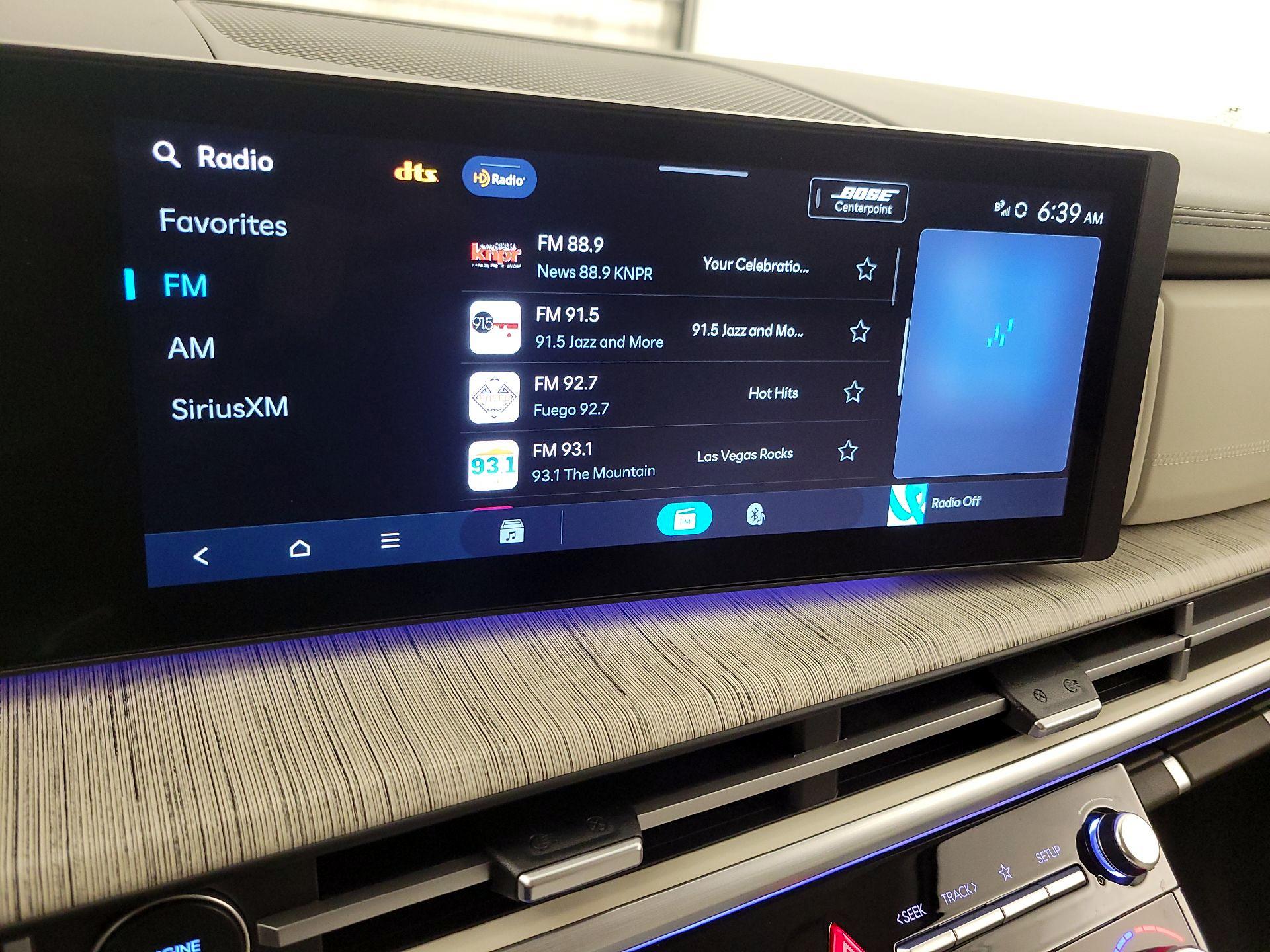 Thumbnail: 2024 Hyundai Santa Fe - 16