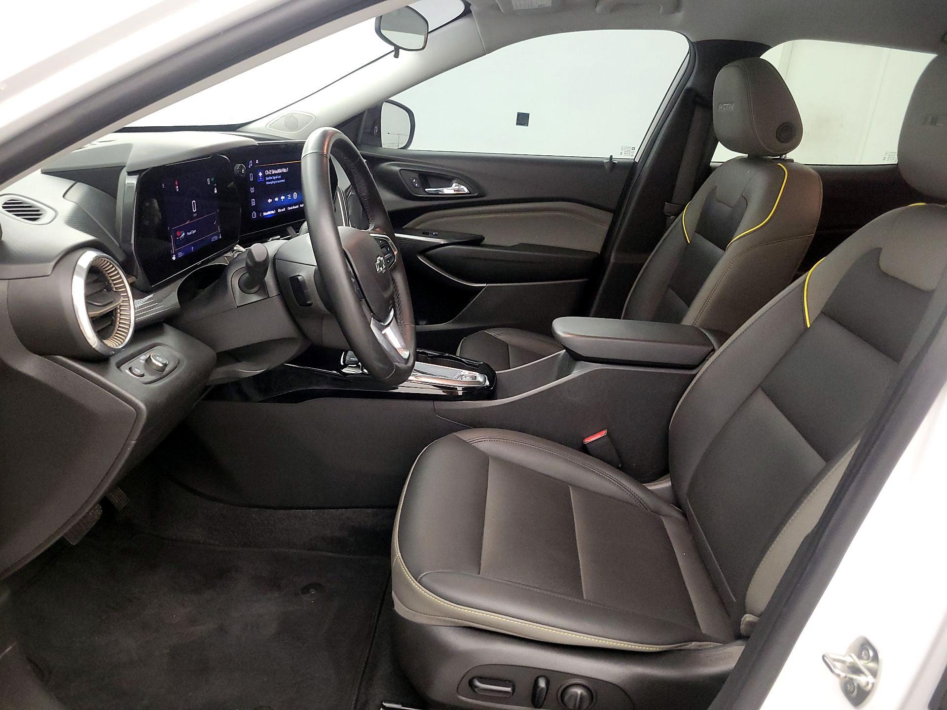 Thumbnail: 2024 Chevrolet Trax - 11