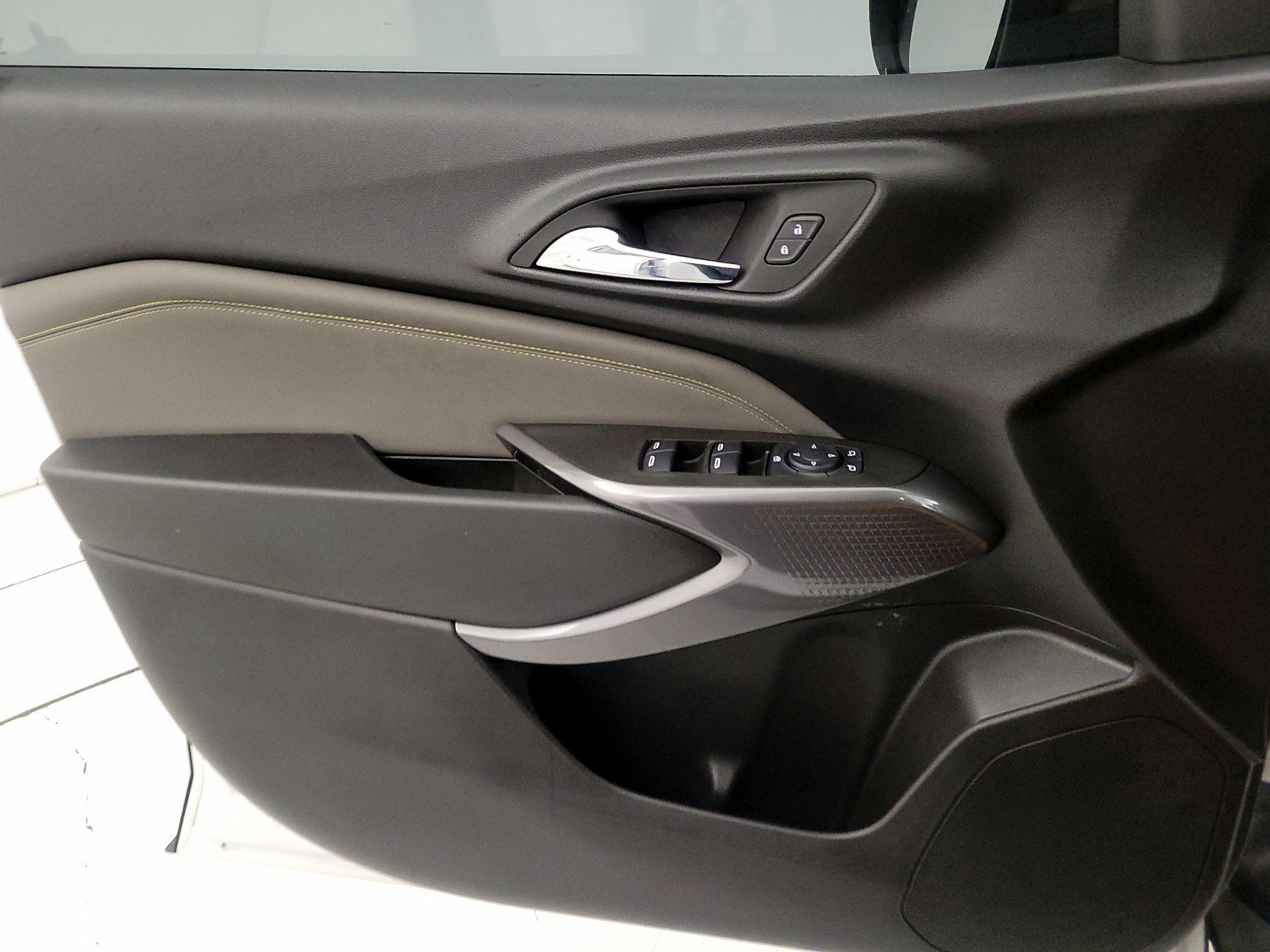 Thumbnail: 2024 Chevrolet Trax - 12