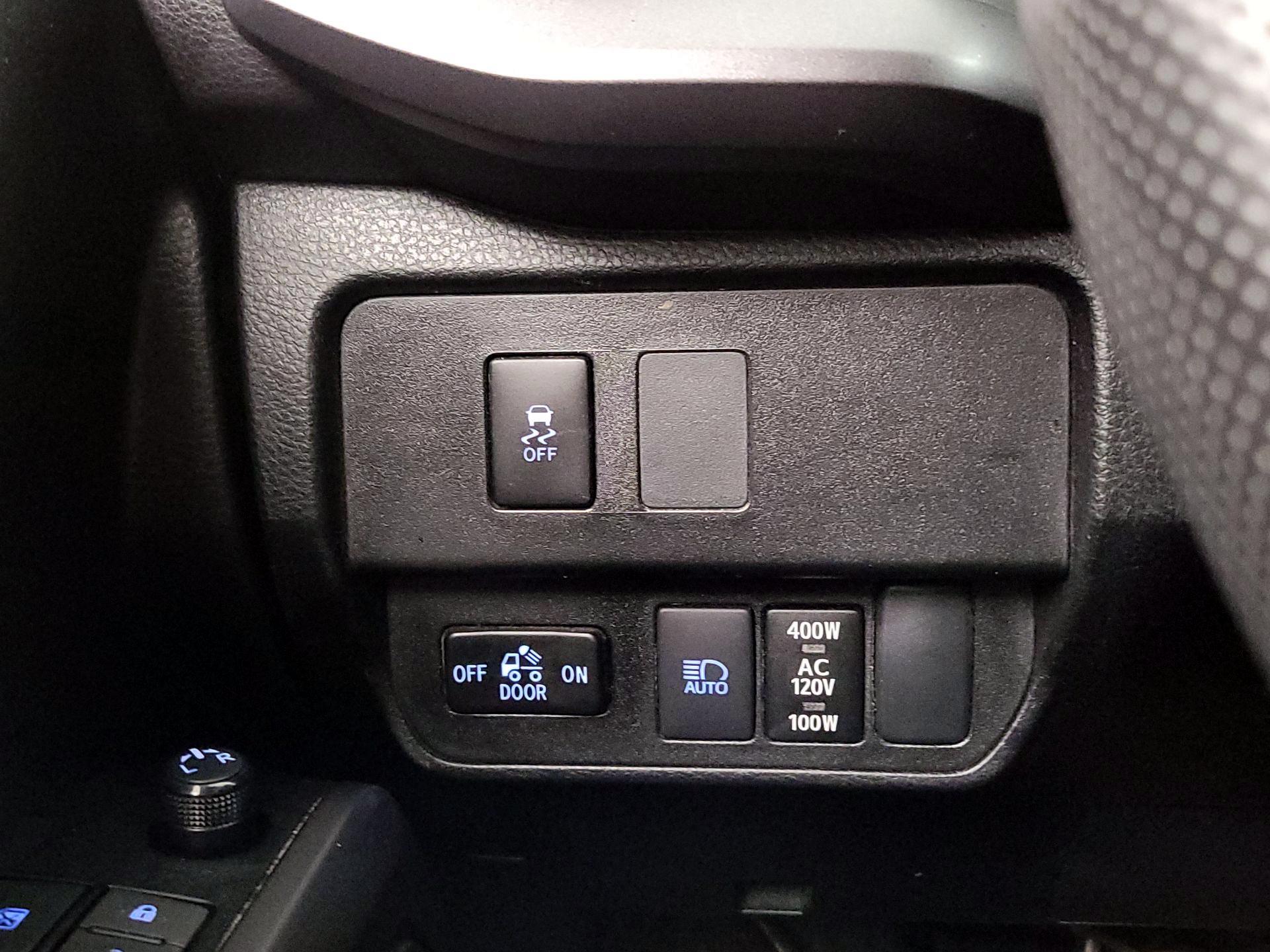 Thumbnail: 2023 Toyota Tacoma - 13