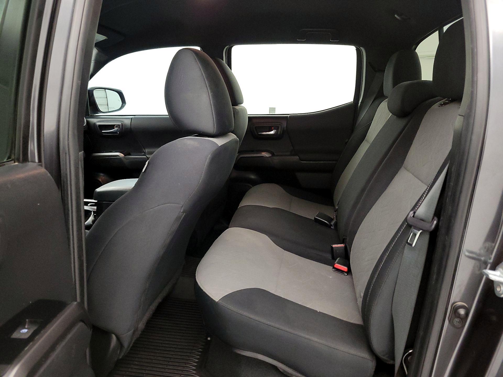 Thumbnail: 2023 Toyota Tacoma - 20