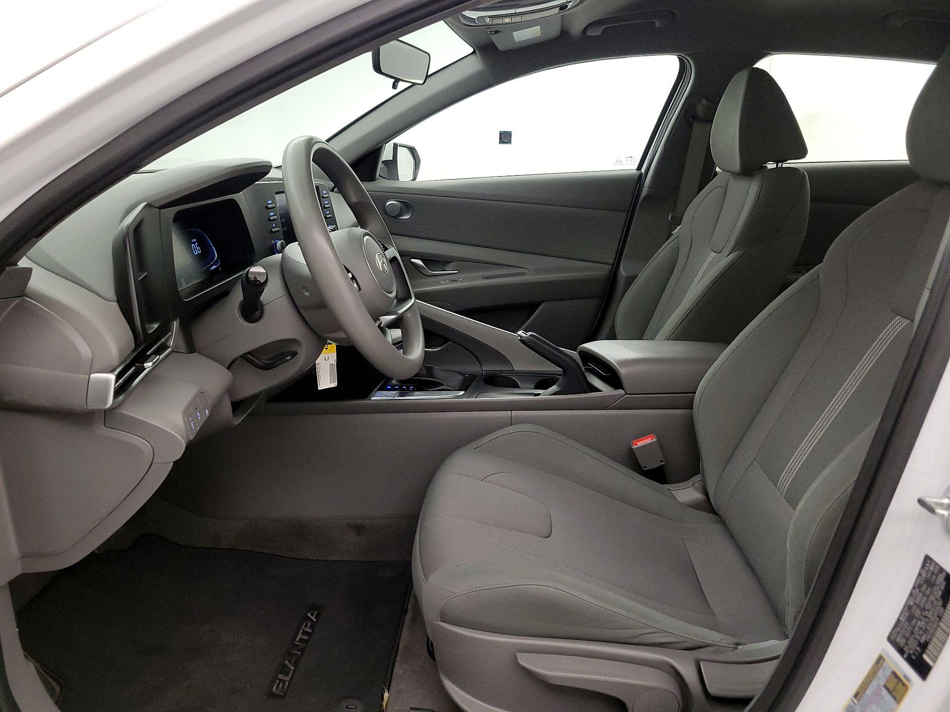 Thumbnail: 2024 Hyundai Elantra - 11