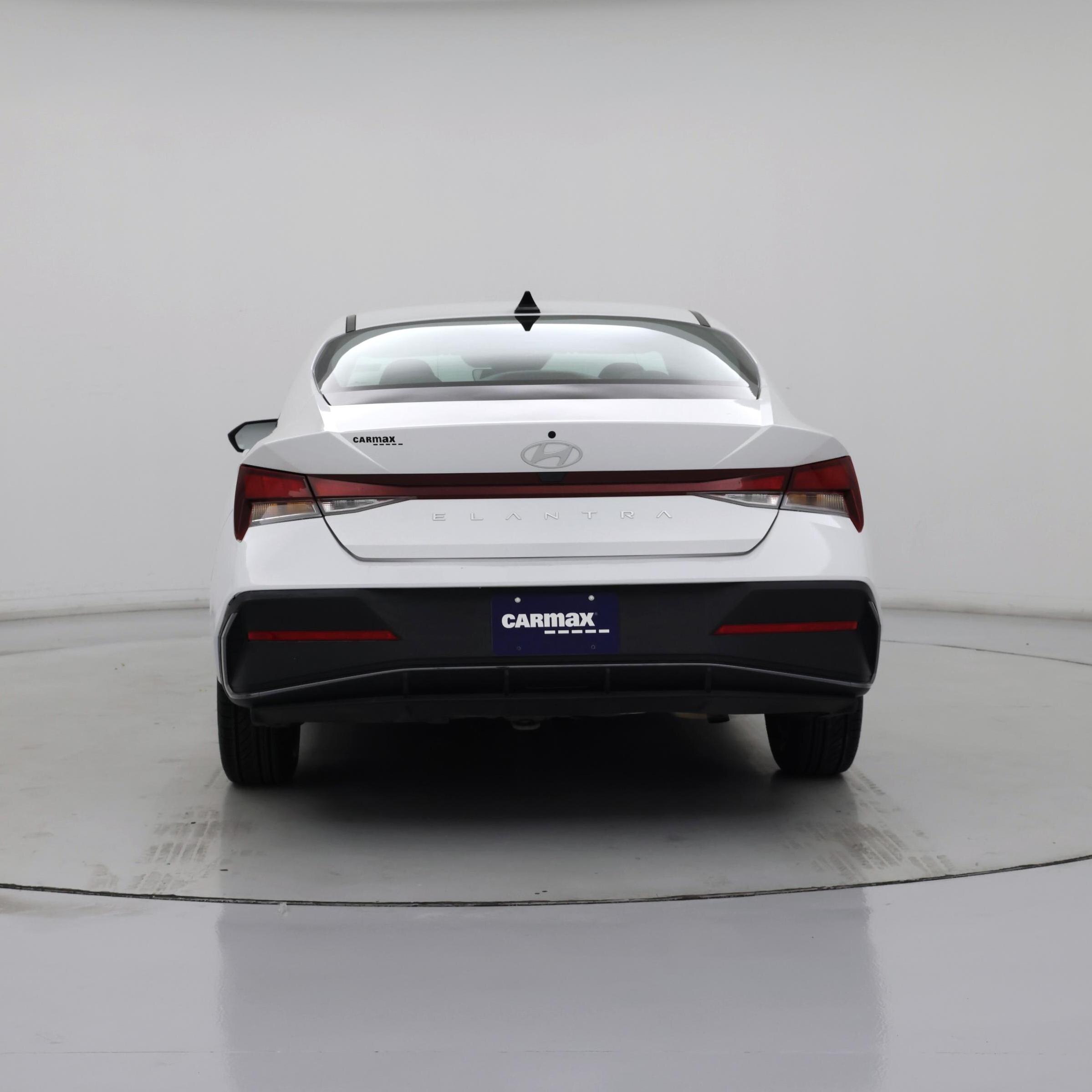 Thumbnail: 2024 Hyundai Elantra - 6