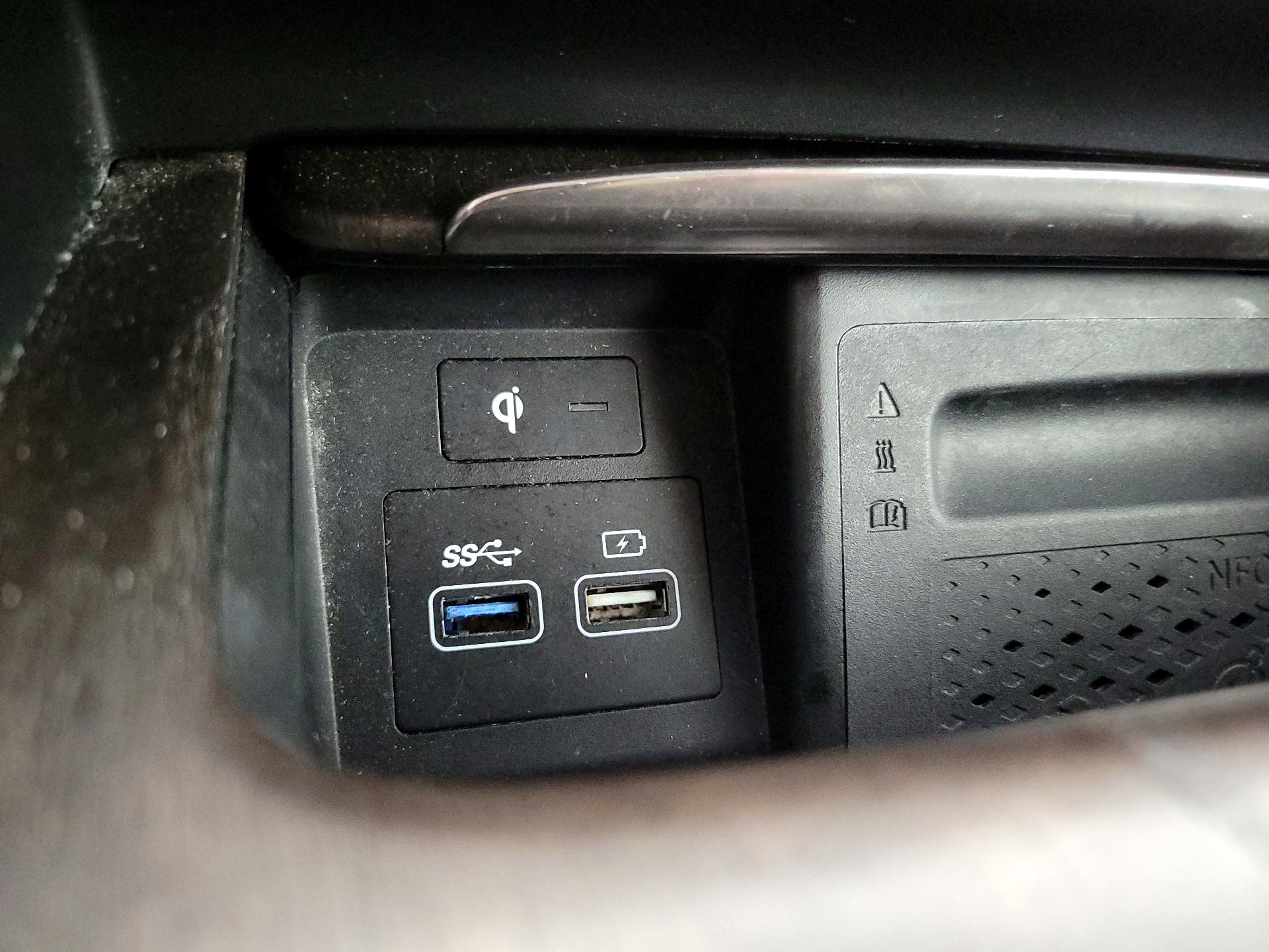 Thumbnail: 2024 Genesis GV80 - 19