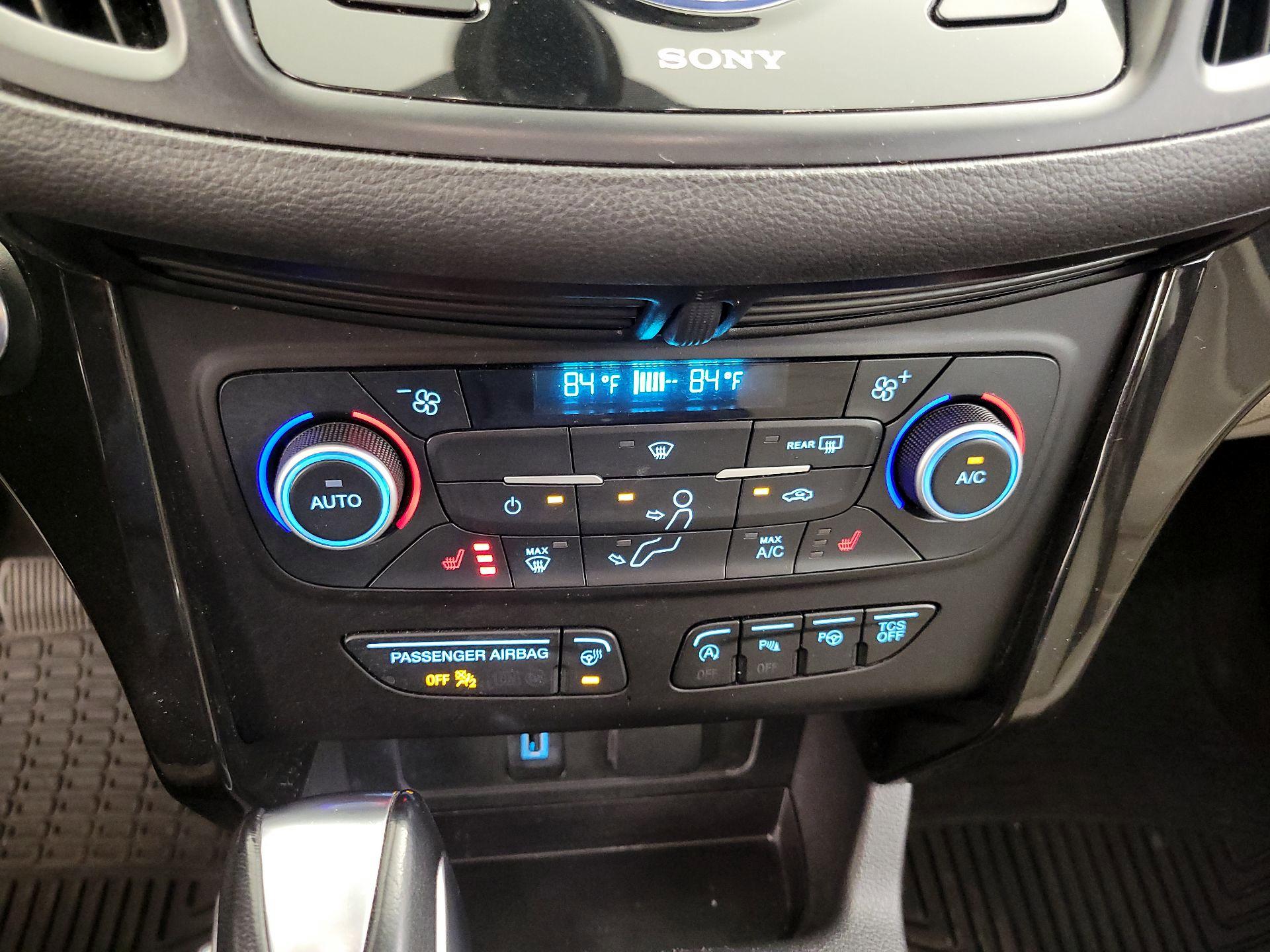 Thumbnail: 2019 Ford Escape - 17