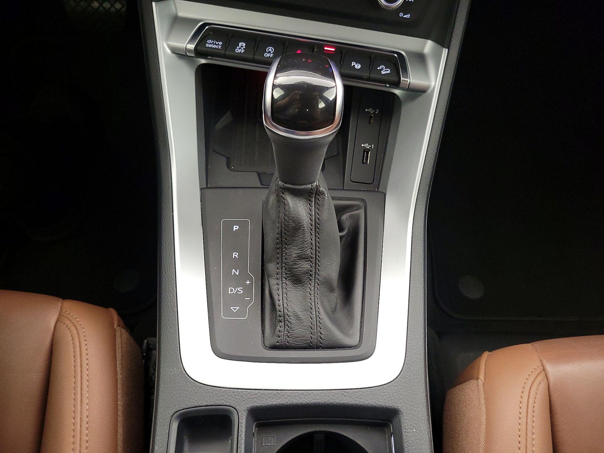 Thumbnail: 2020 Audi Q3 - 18