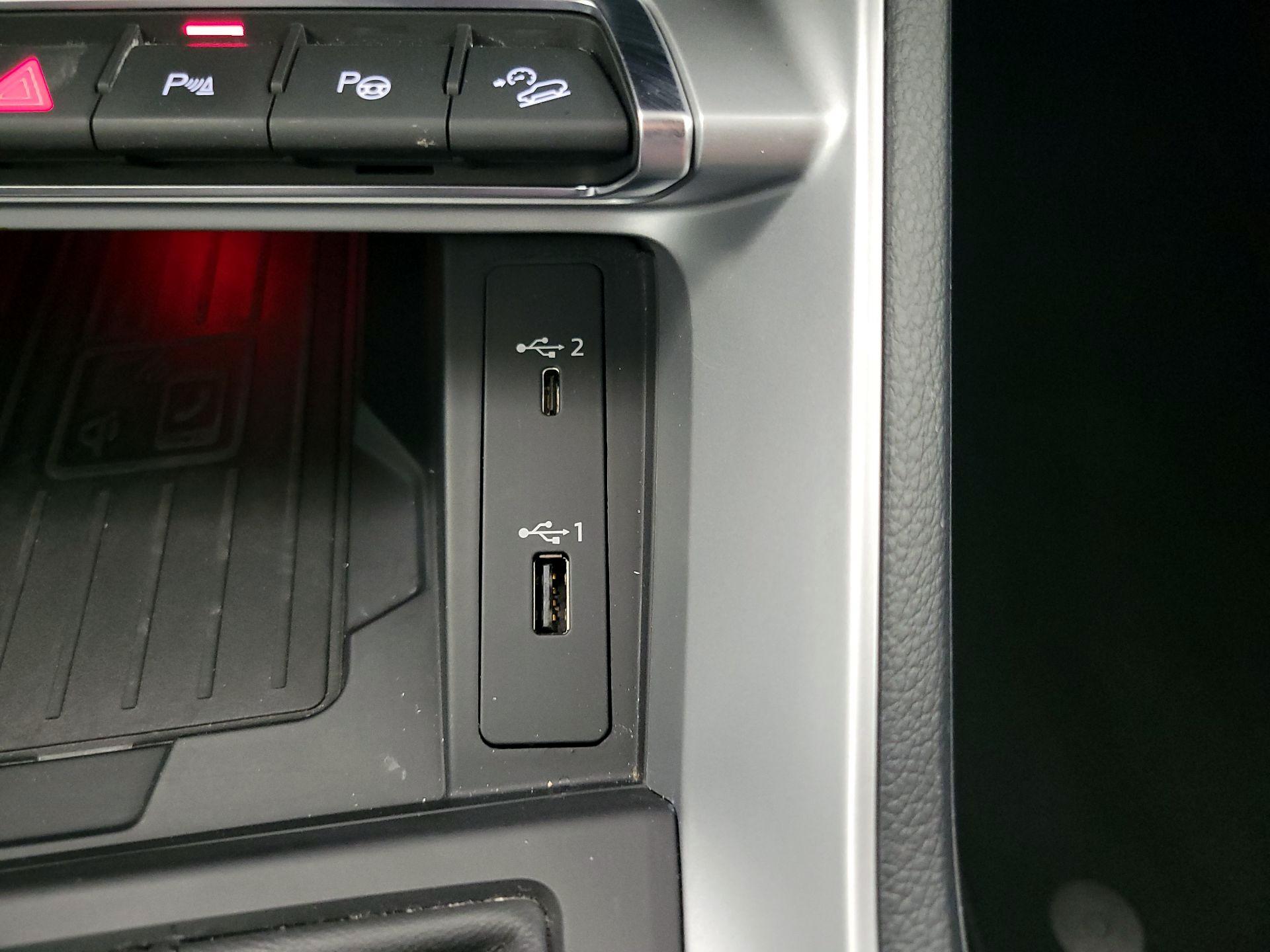 Thumbnail: 2020 Audi Q3 - 19