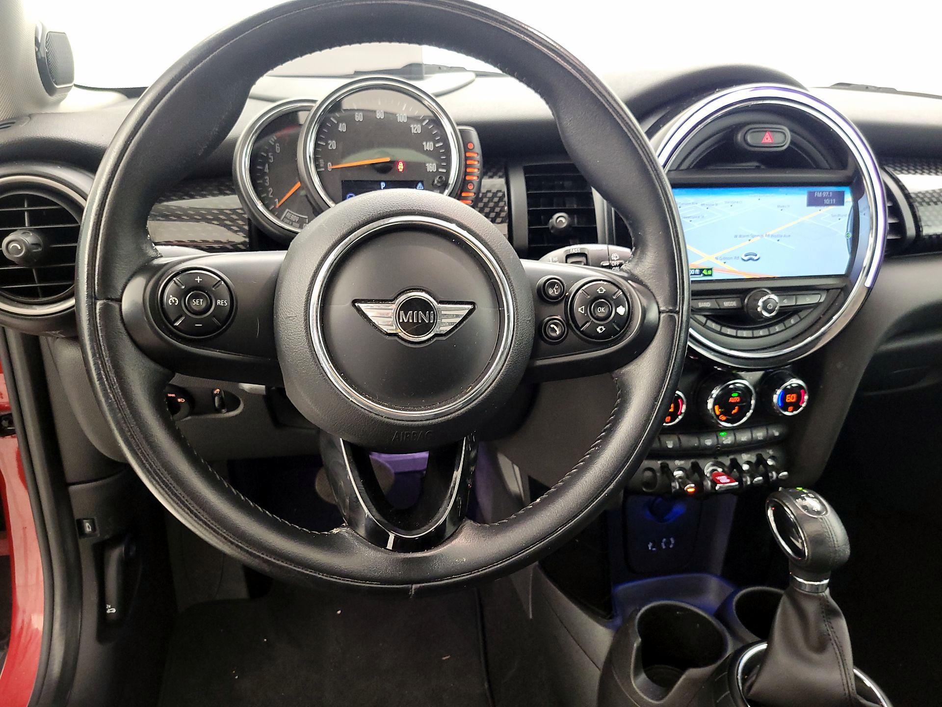 Thumbnail: 2015 MINI Cooper Hardtop - 10