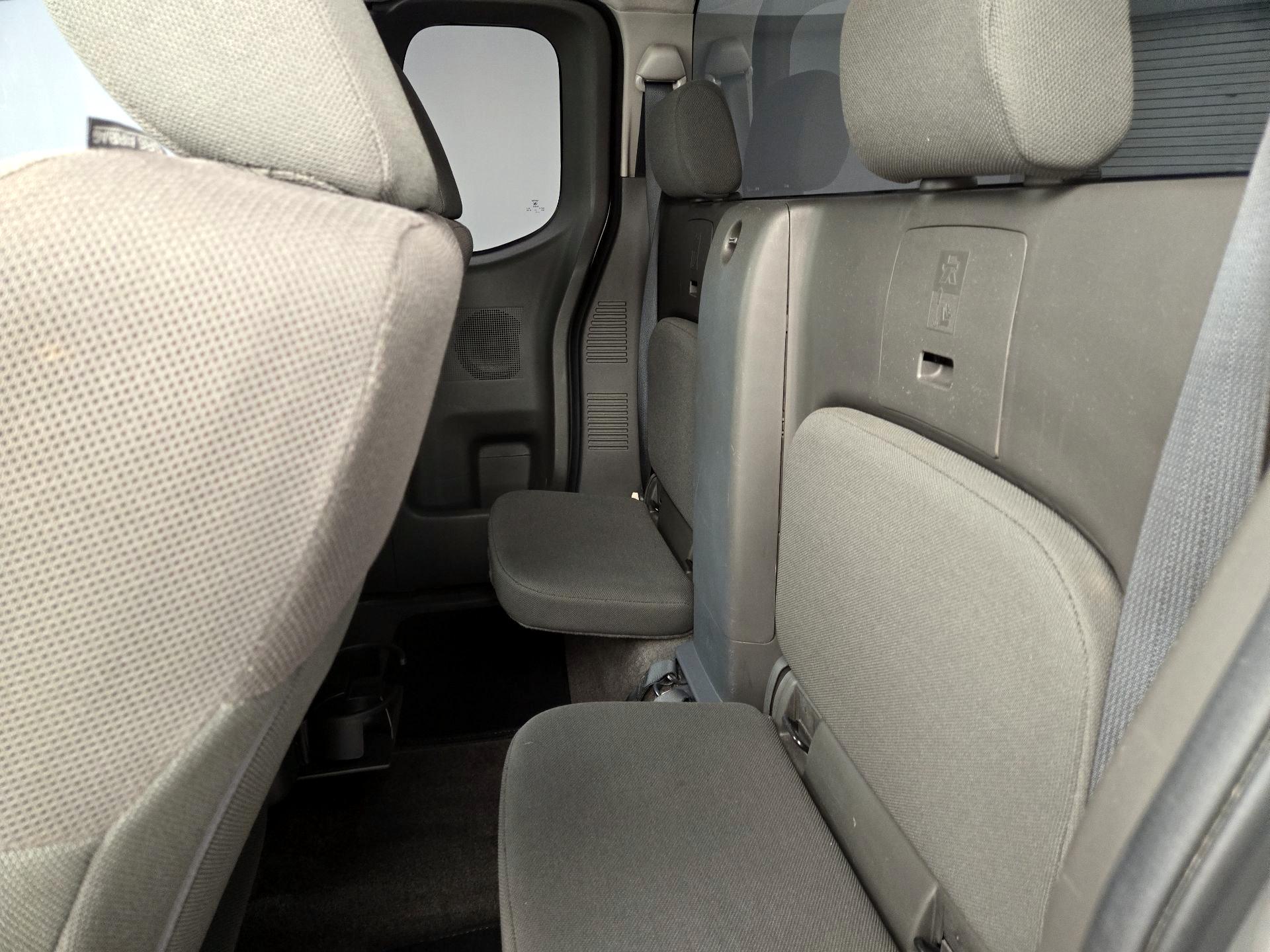 Thumbnail: 2016 Nissan Frontier - 15