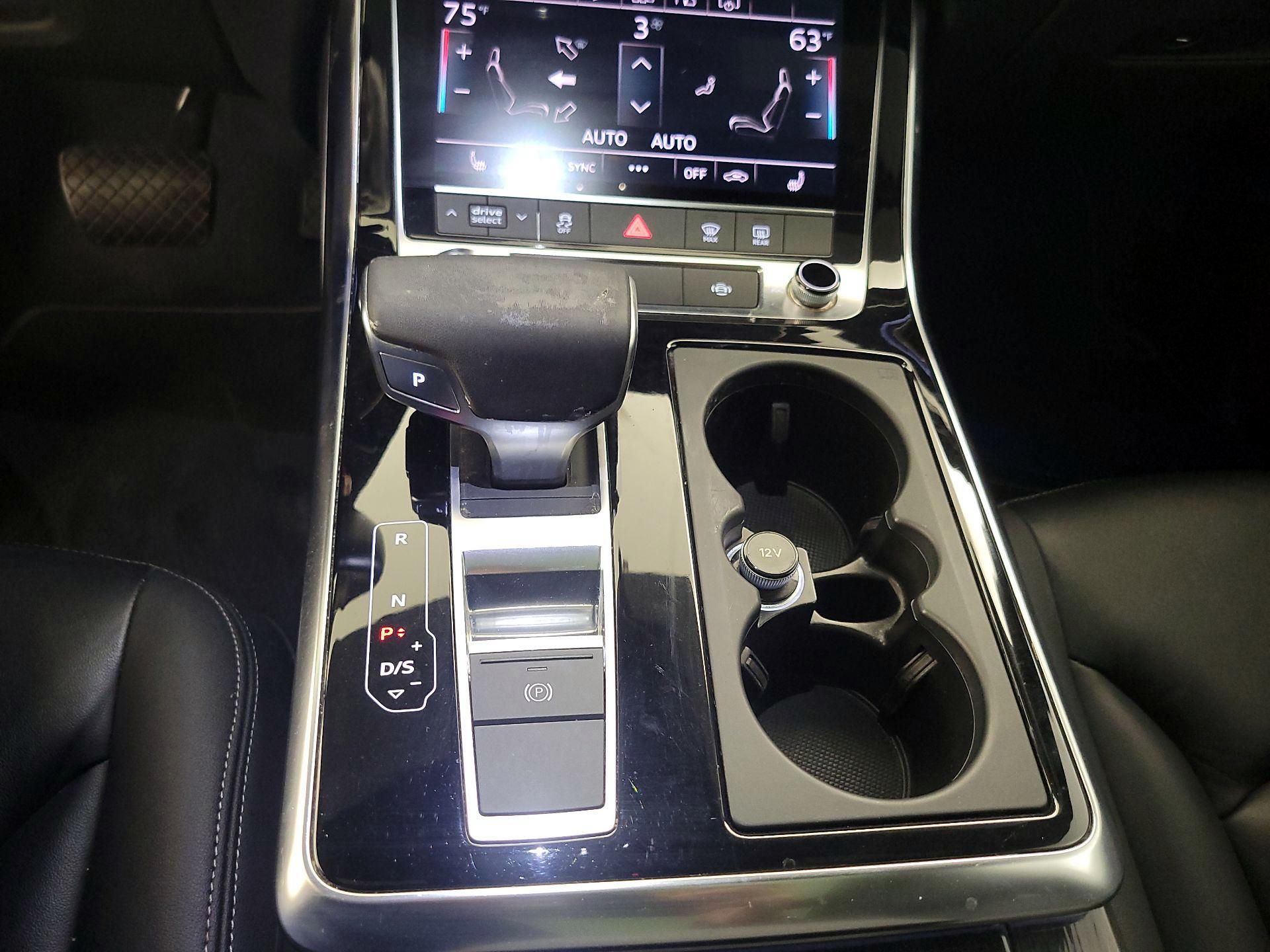 Thumbnail: 2019 Audi Q8 - 18