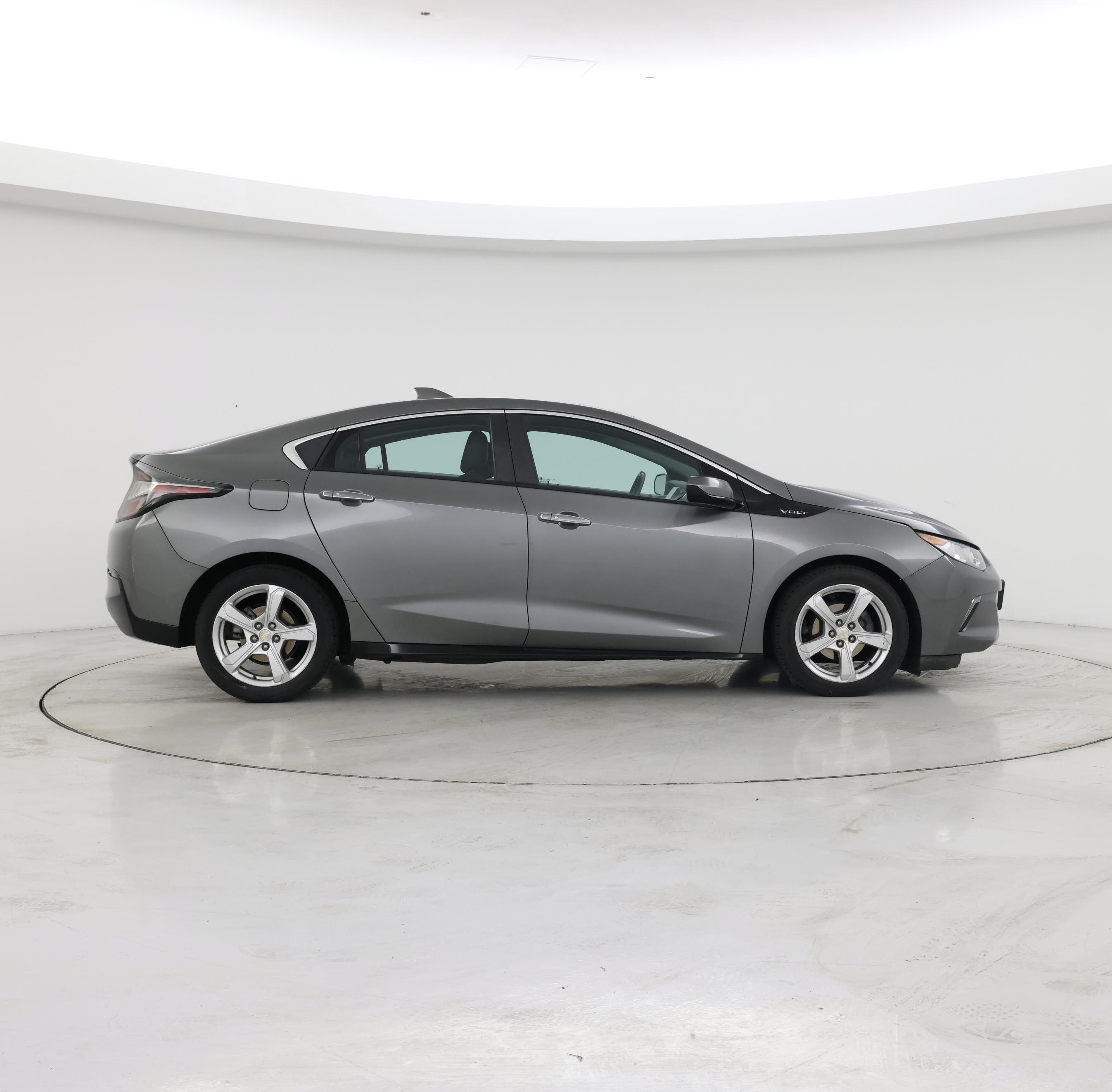 Thumbnail: 2017 Chevrolet Volt - 7