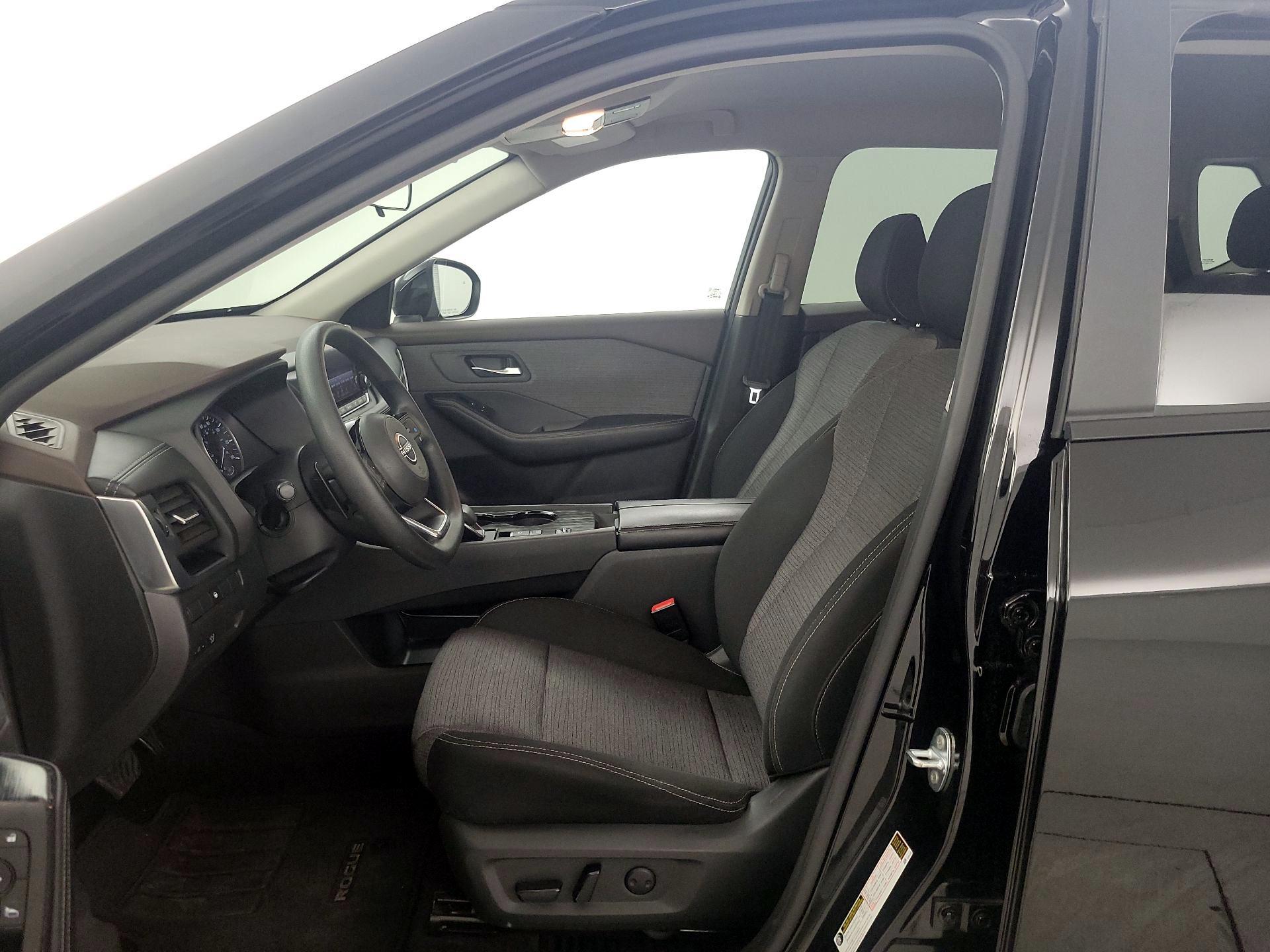 Thumbnail: 2023 Nissan Rogue - 11