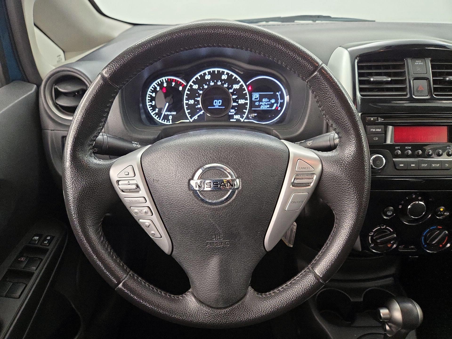 Thumbnail: 2015 Nissan Versa Note - 10