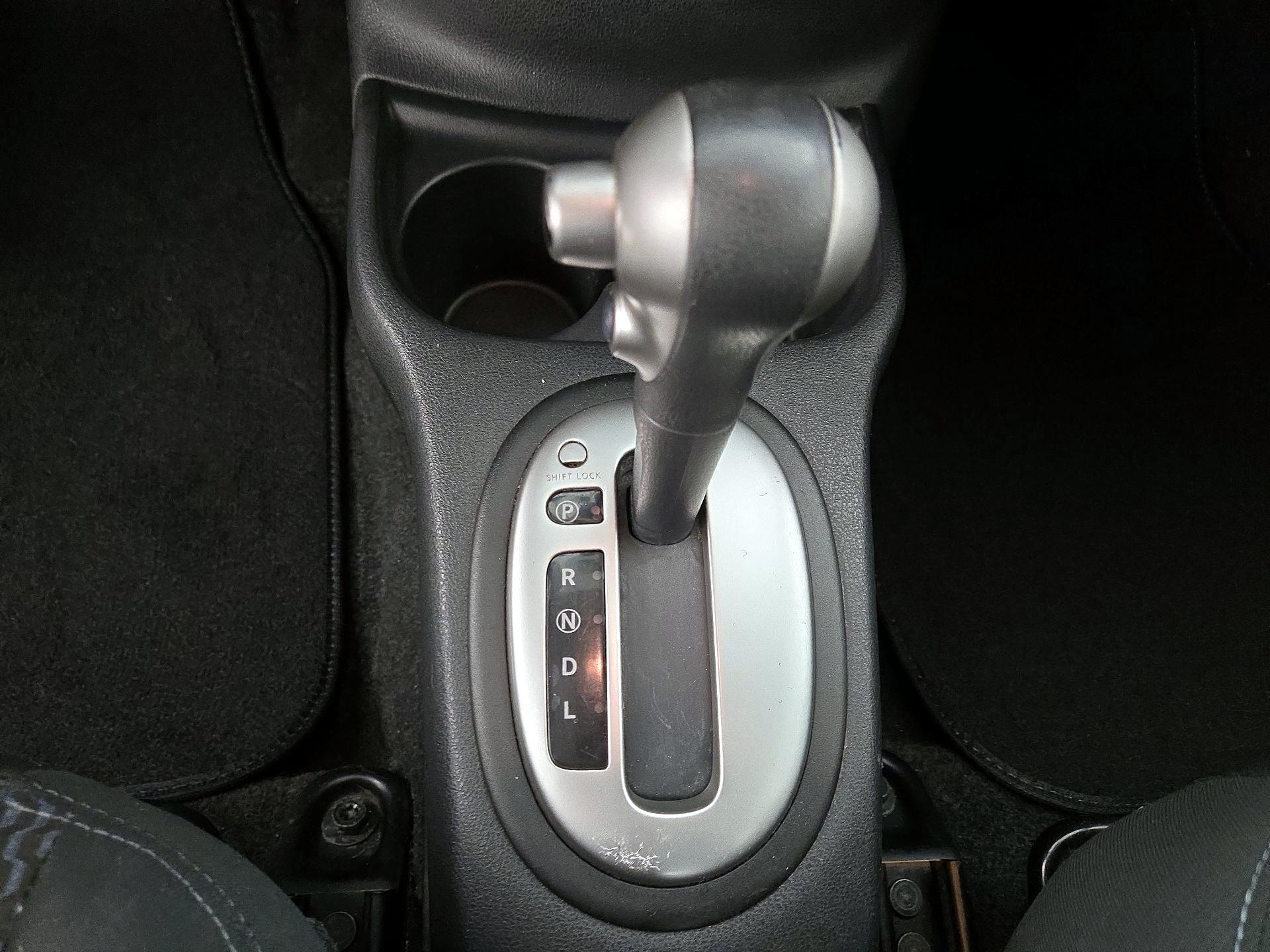 Thumbnail: 2015 Nissan Versa Note - 16