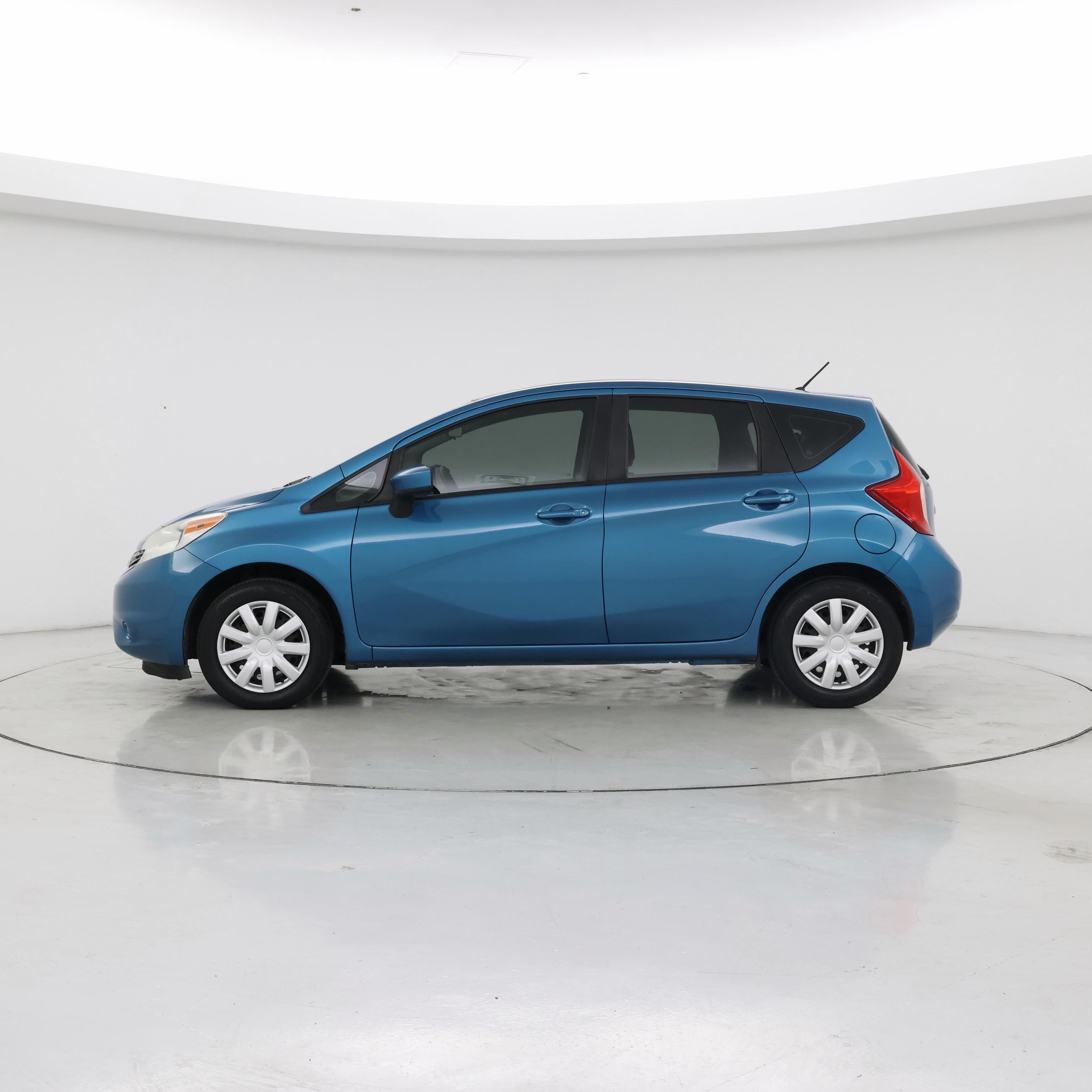 Thumbnail: 2015 Nissan Versa Note - 3