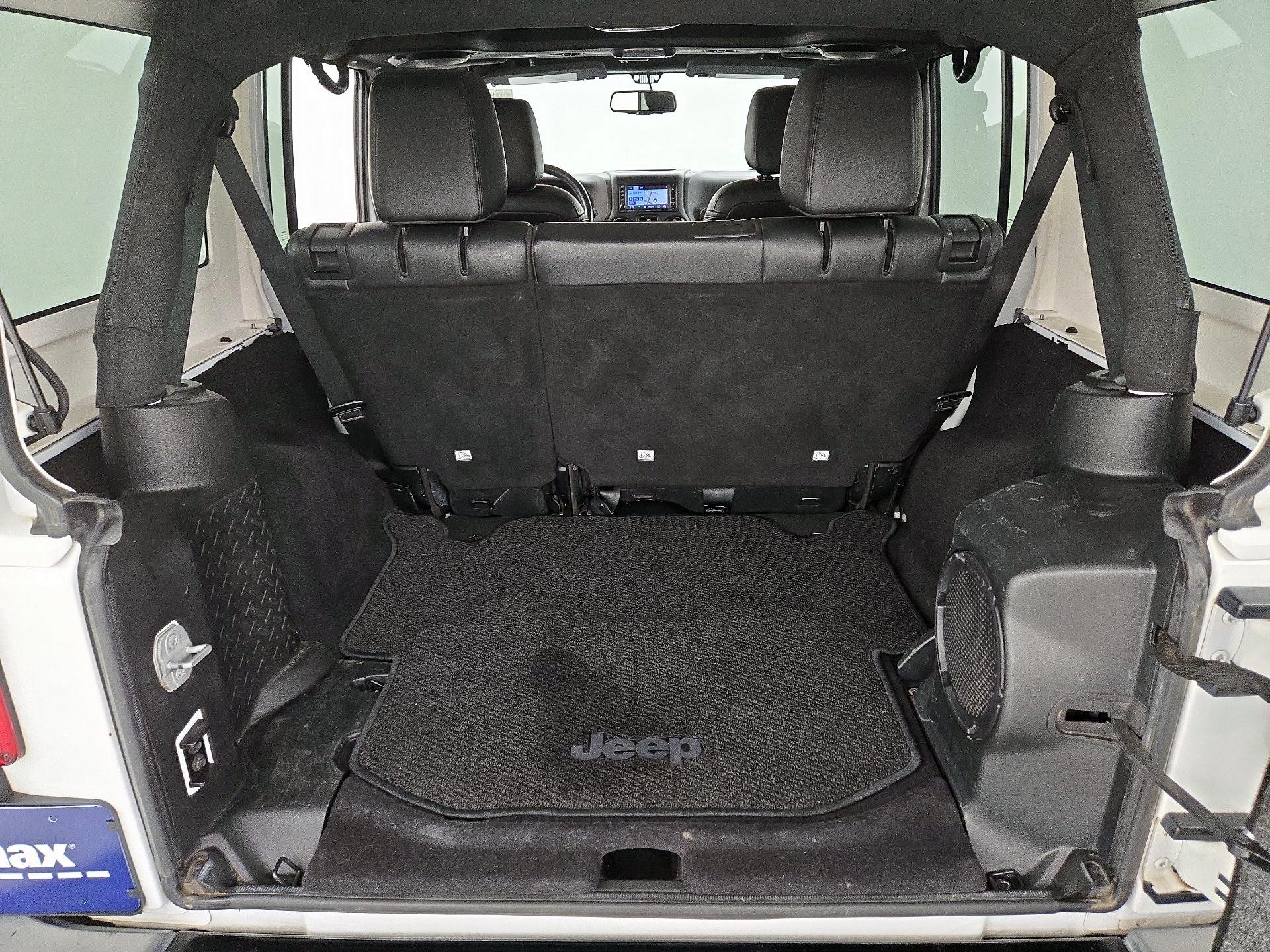 Thumbnail: 2014 Jeep Wrangler - 19