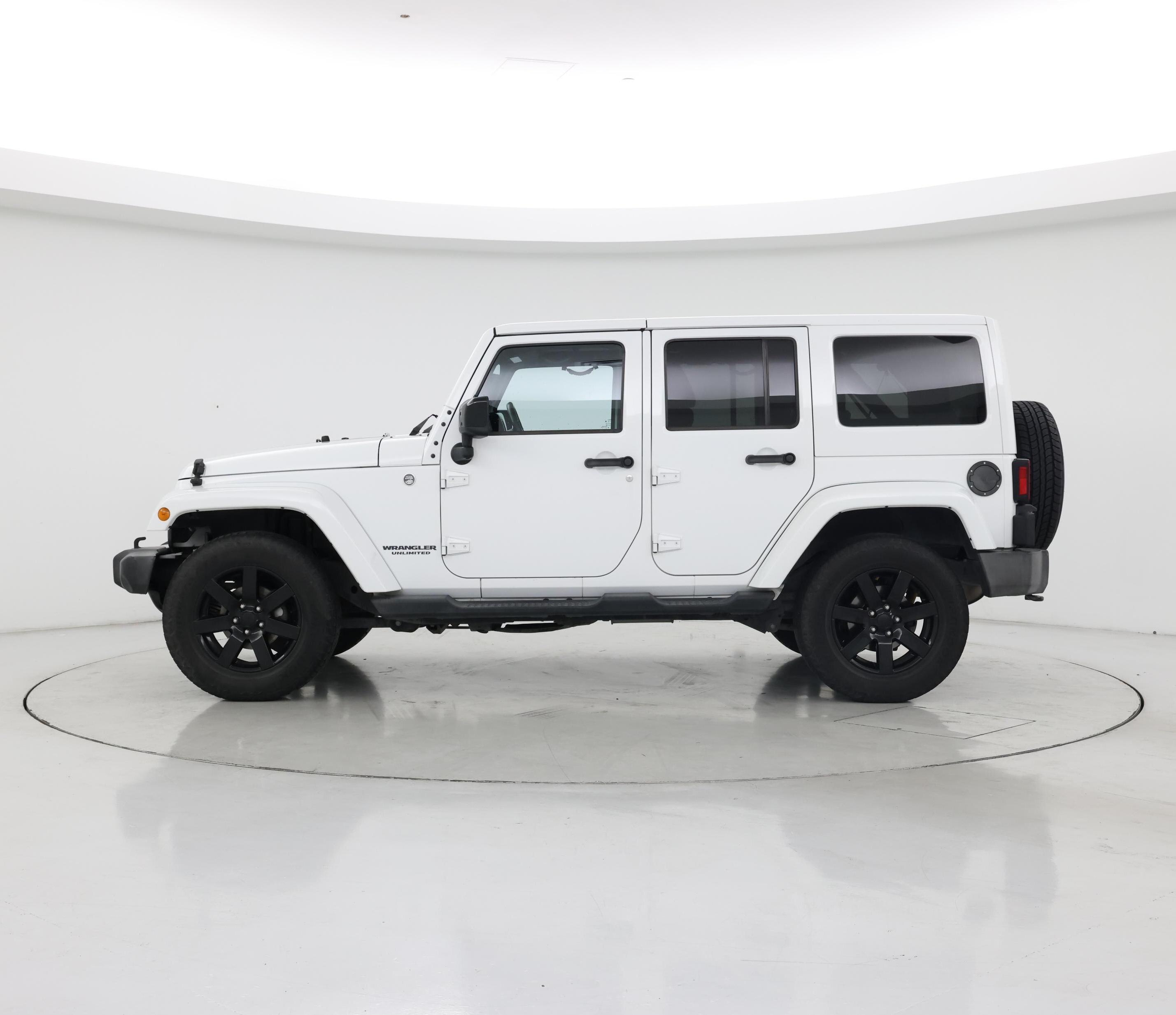 Thumbnail: 2014 Jeep Wrangler - 3